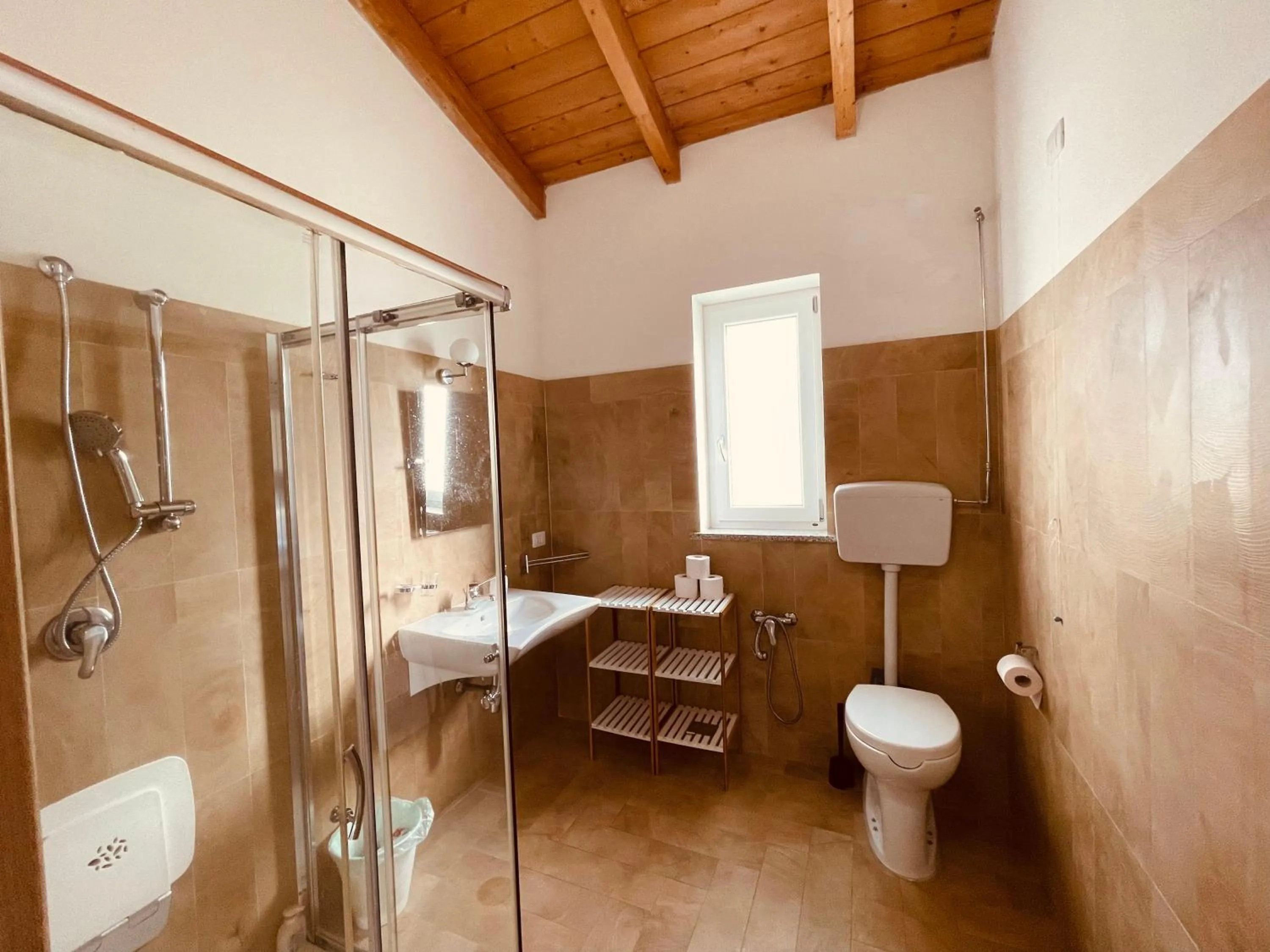 Shower in Camping Tonnara