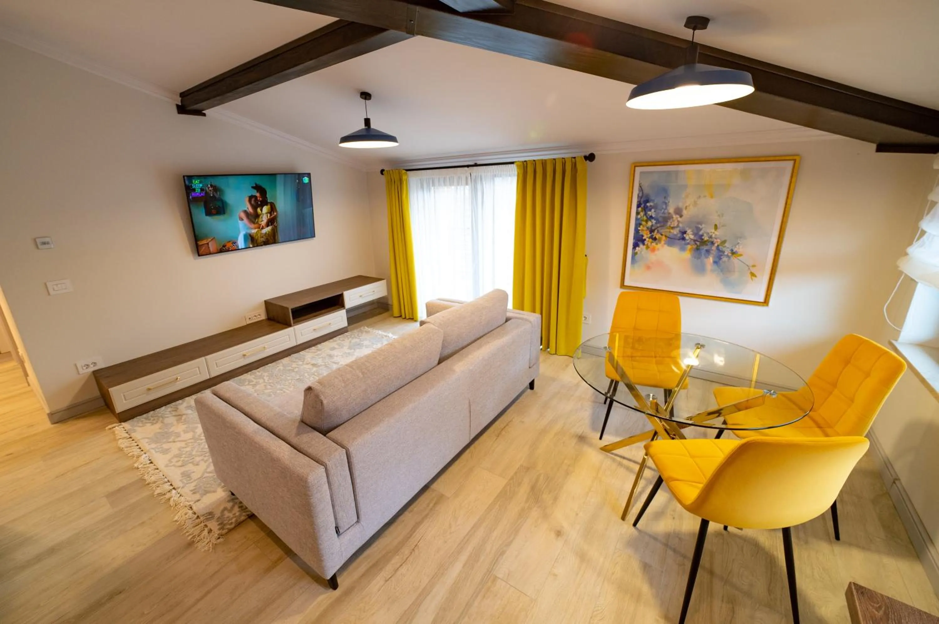 TV and multimedia in First Apartments