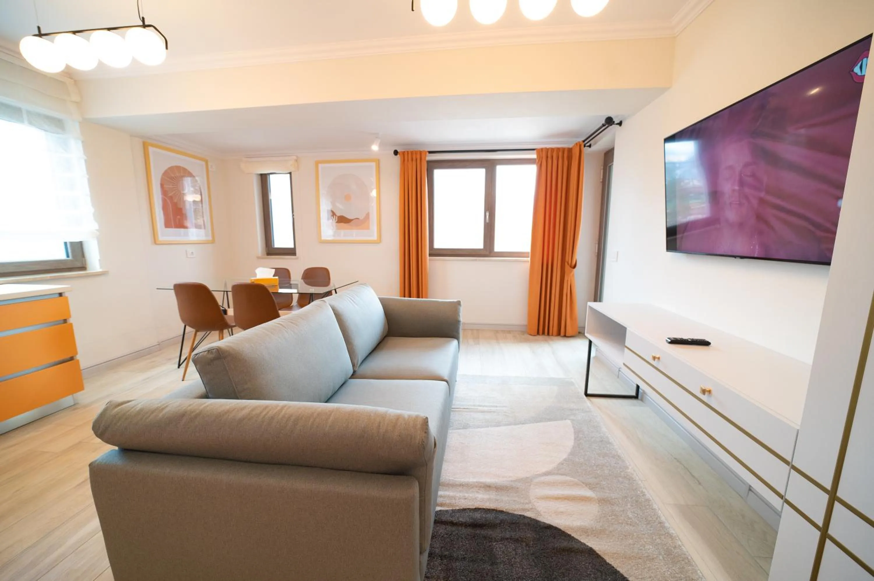 TV and multimedia in First Apartments