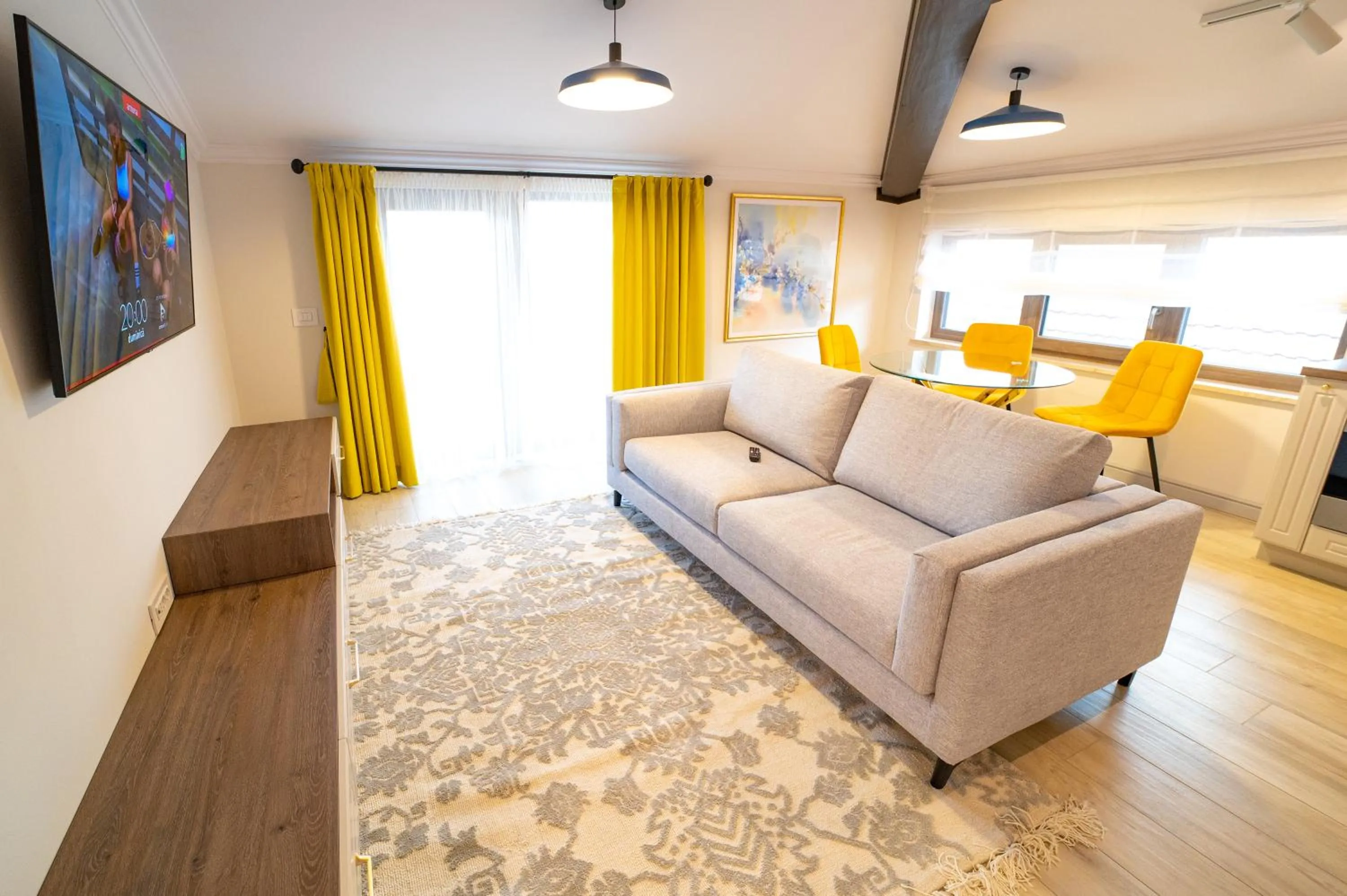 TV and multimedia in First Apartments