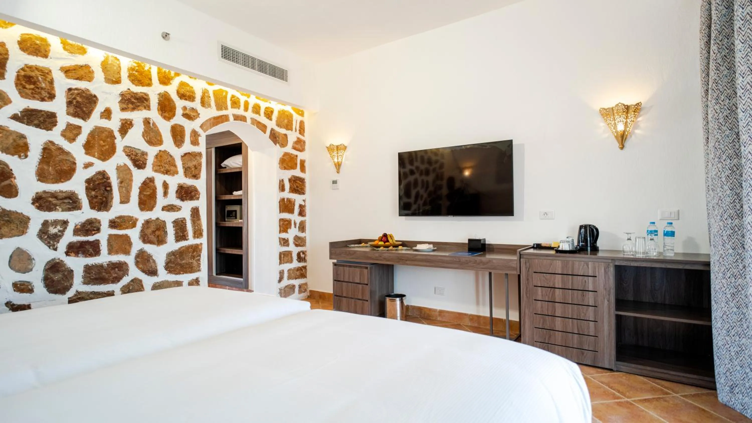 Bedroom, Bed in Pickalbatros Villaggio Aqua Park - Portofino Marsa Alam