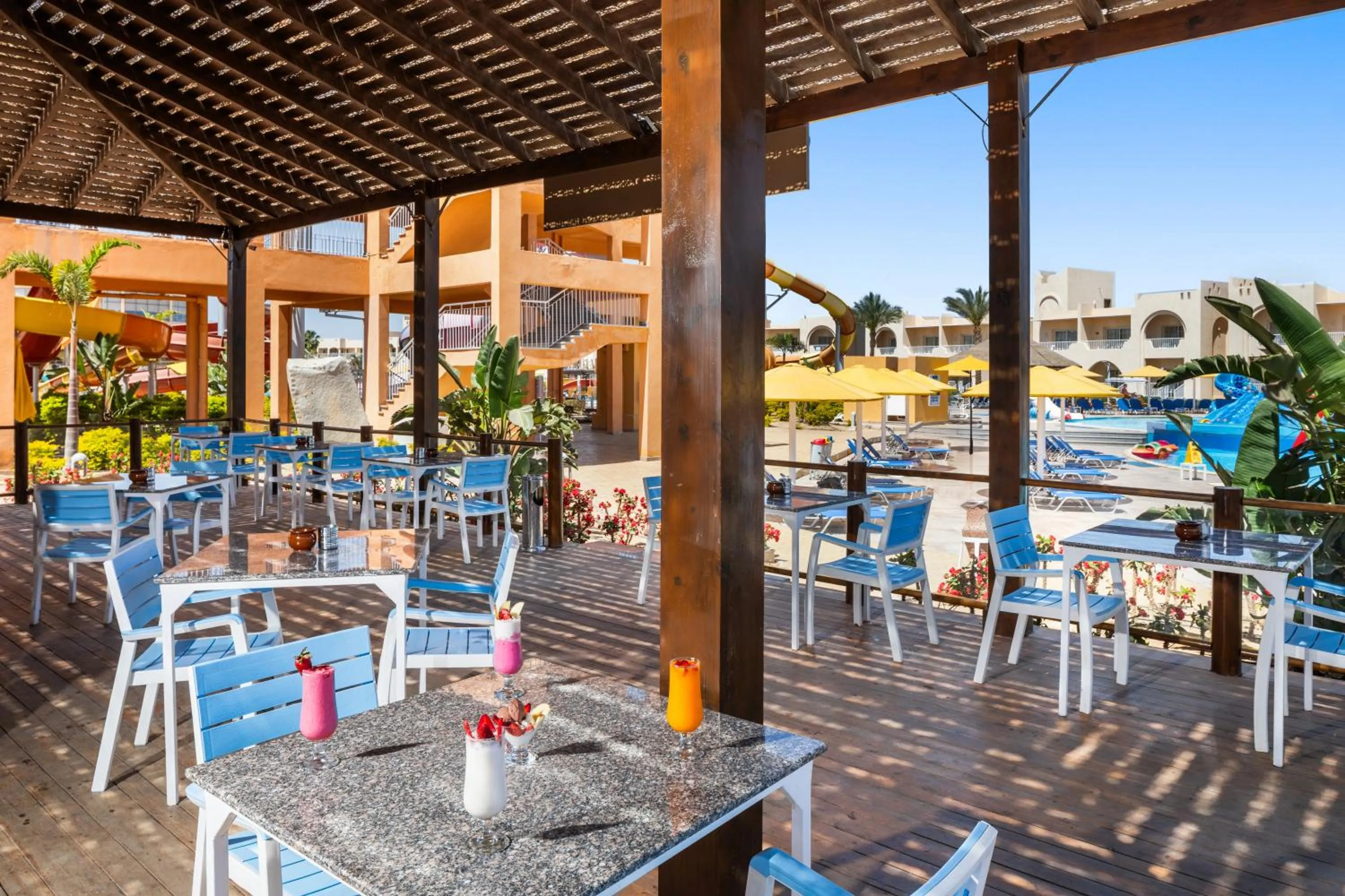 Lounge or bar in Pickalbatros Villaggio Aqua Park - Portofino Marsa Alam