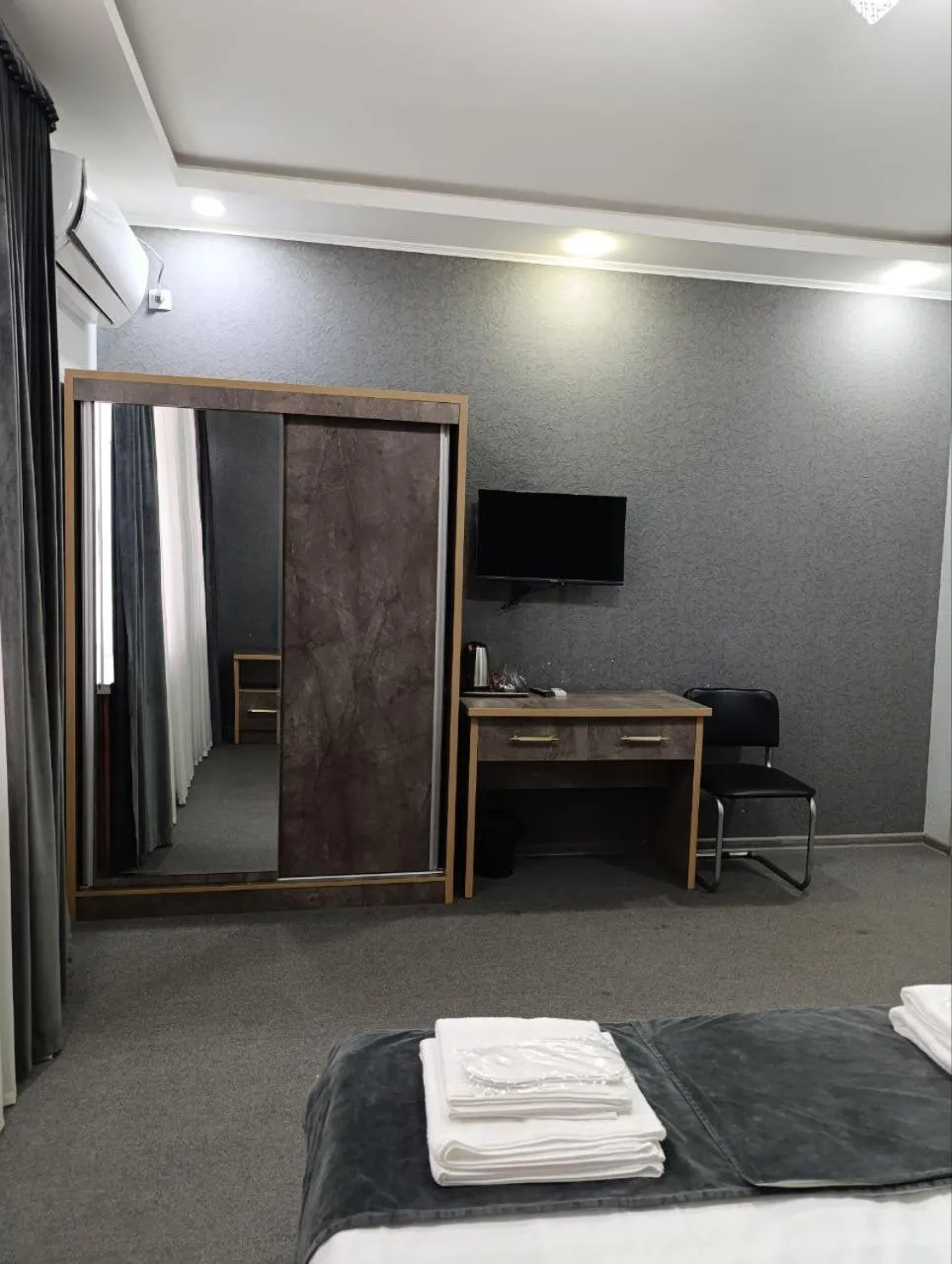 Bed in The Art Hotel