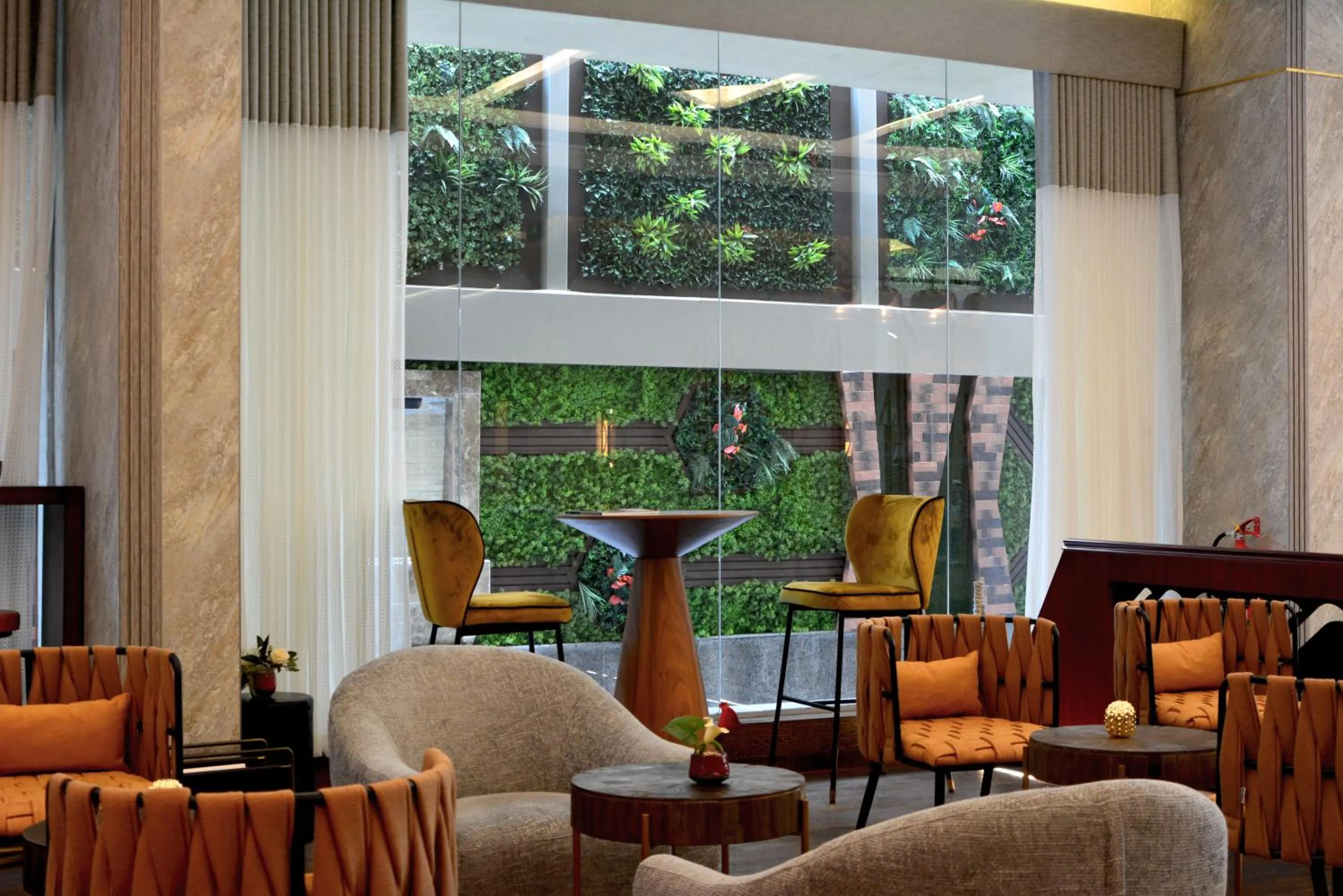 Lounge or bar in Redwaves Hotel