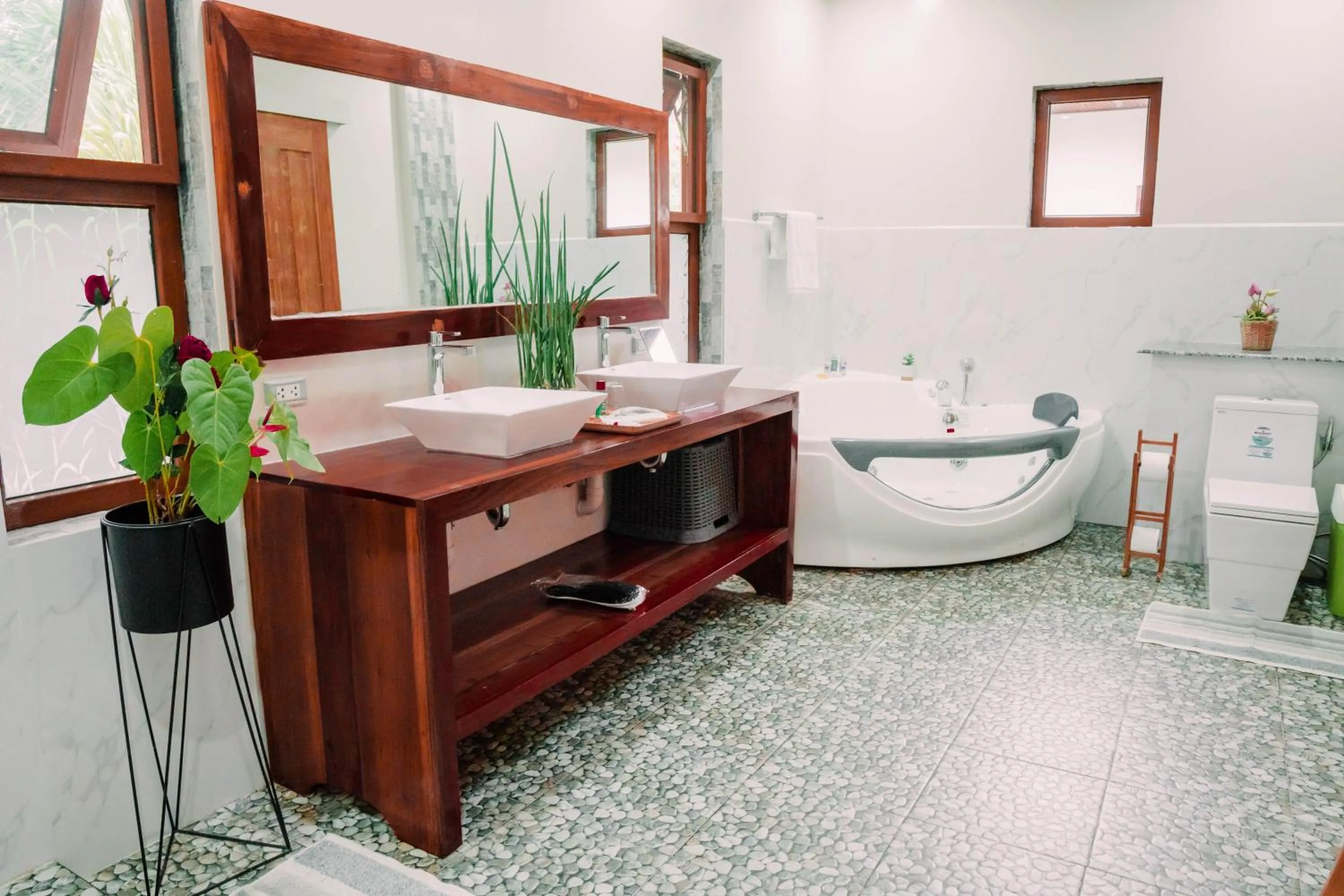 Toilet in Denika's Suites