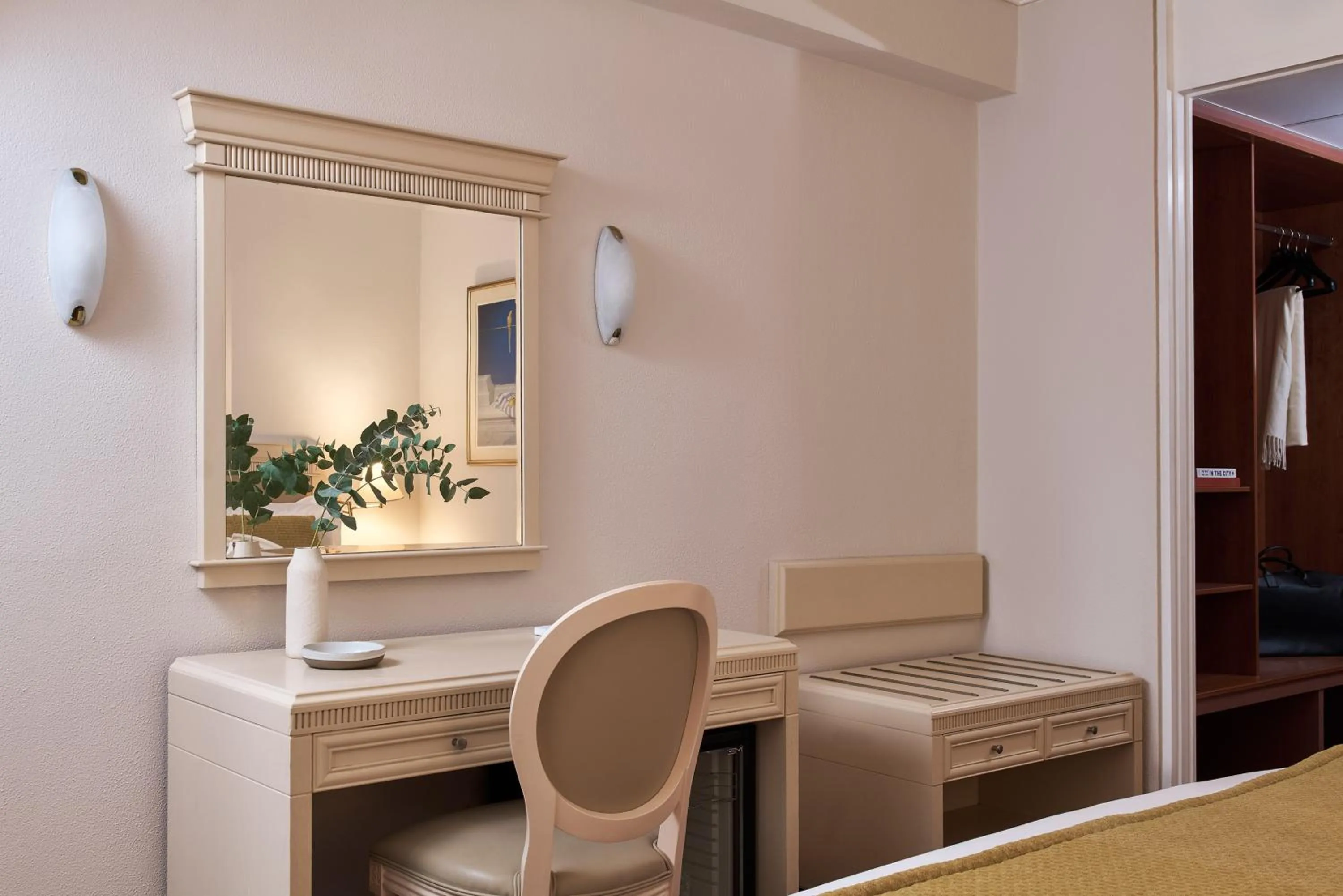 Bedroom in Titania Hotel