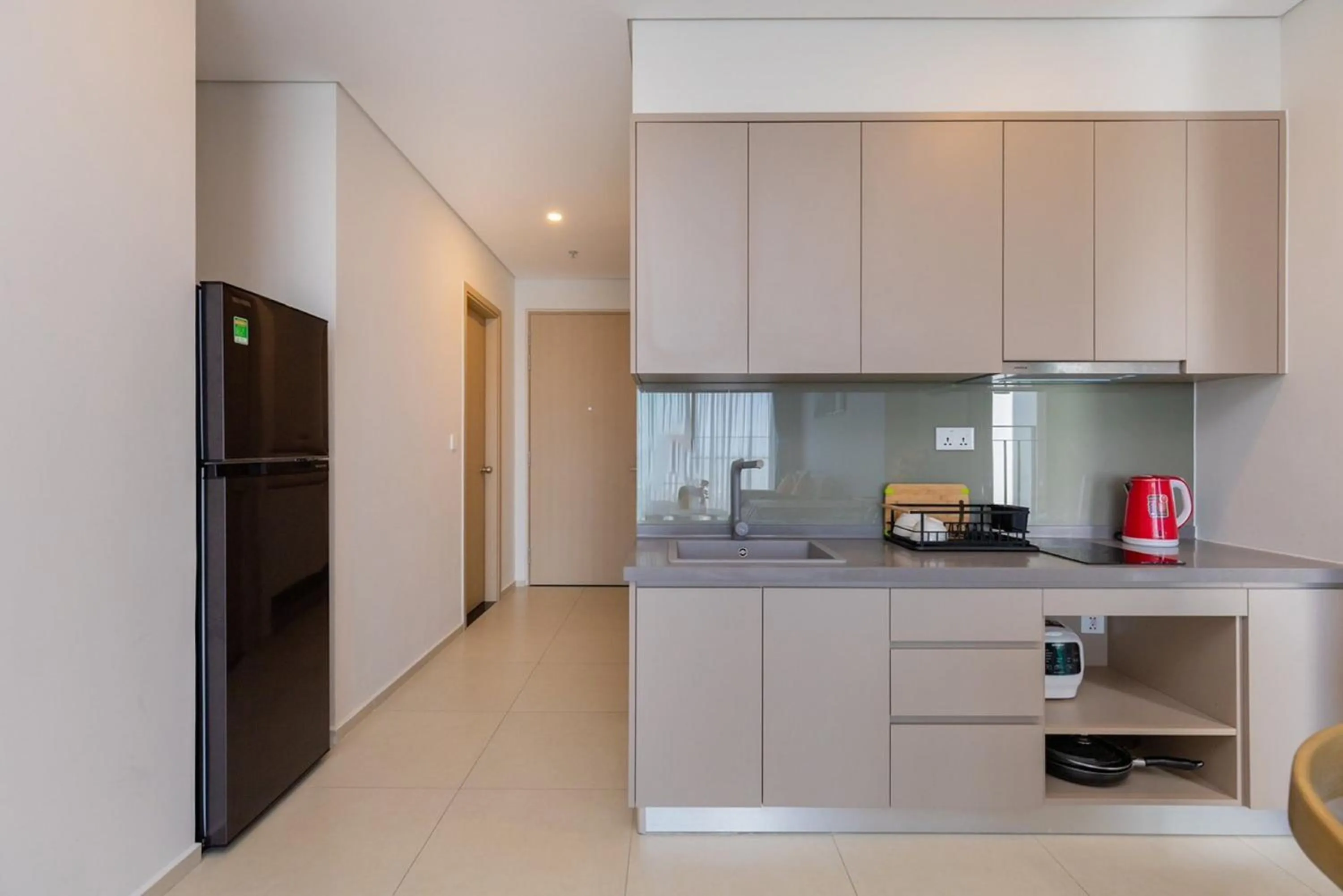 Kitchen or kitchenette in MeoMeo Homestay - The Sóng Apartment