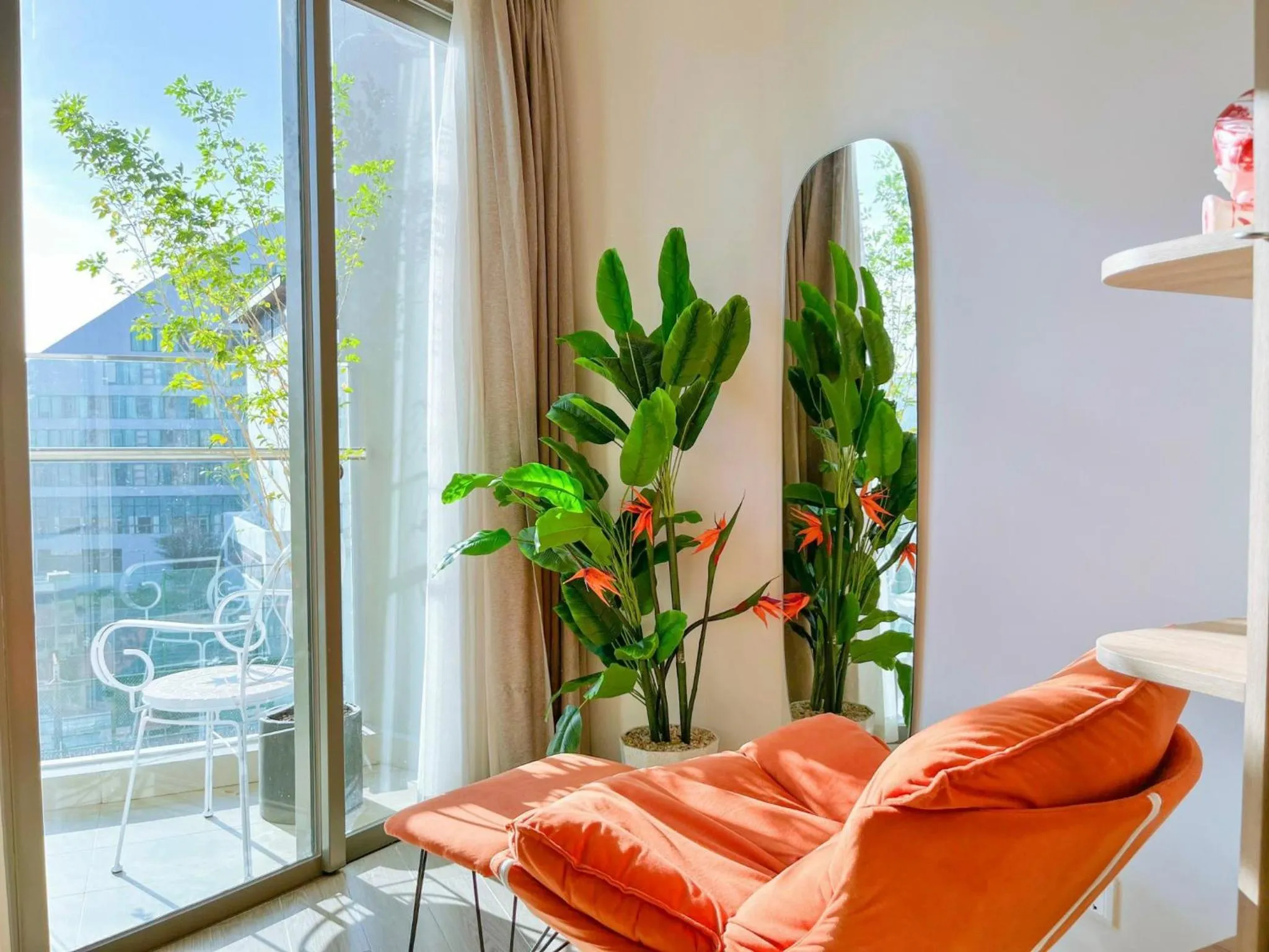 Seating area in MeoMeo Homestay - The Sóng Apartment