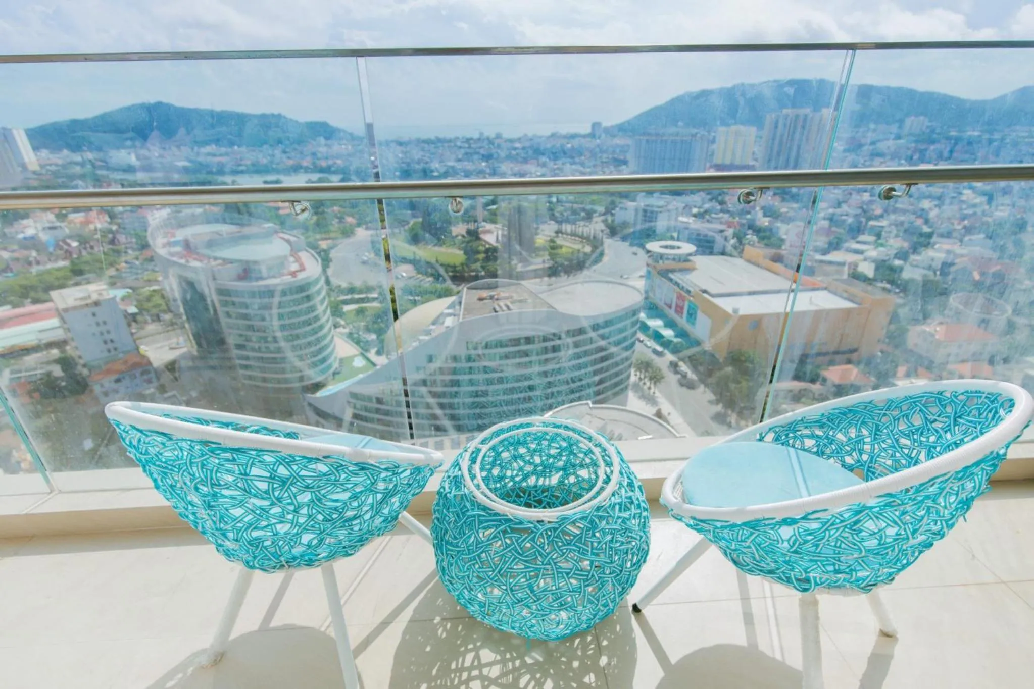 Day in MeoMeo Homestay - The Sóng Apartment