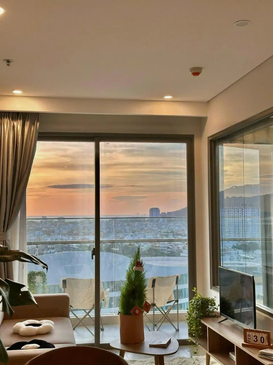 Seating area in MeoMeo Homestay - The Sóng Apartment