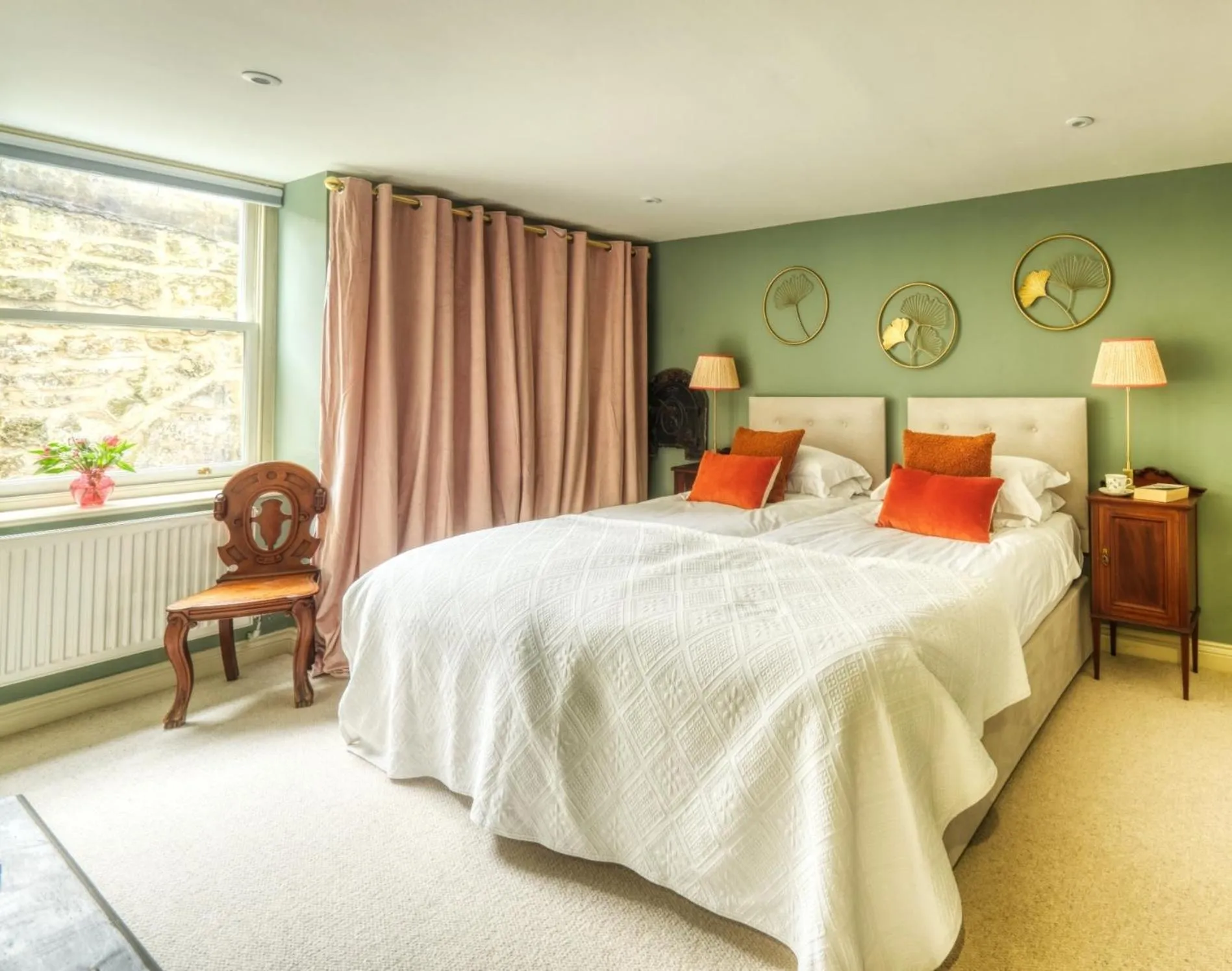 Bedroom, Bed in Hill House