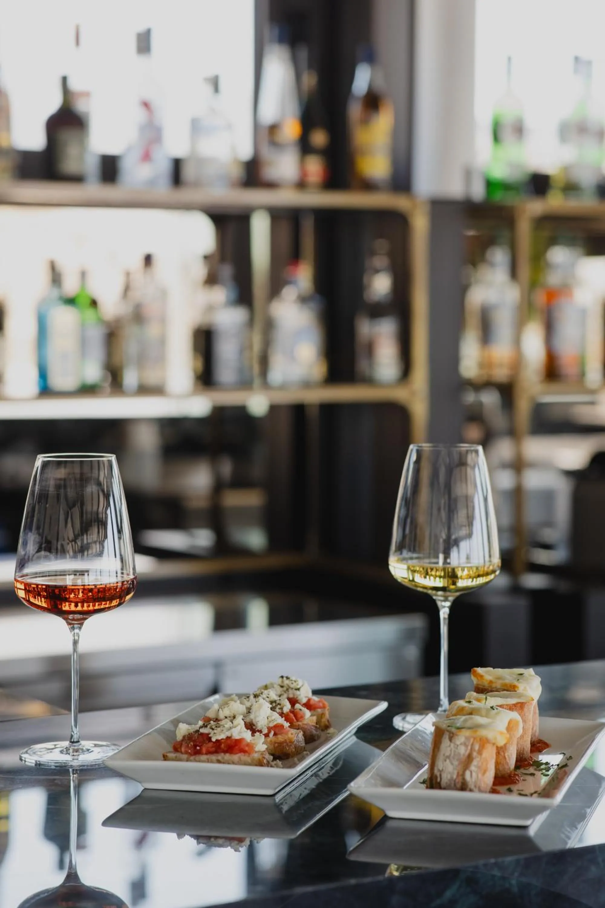 Restaurant/places to eat in Hera Hotel