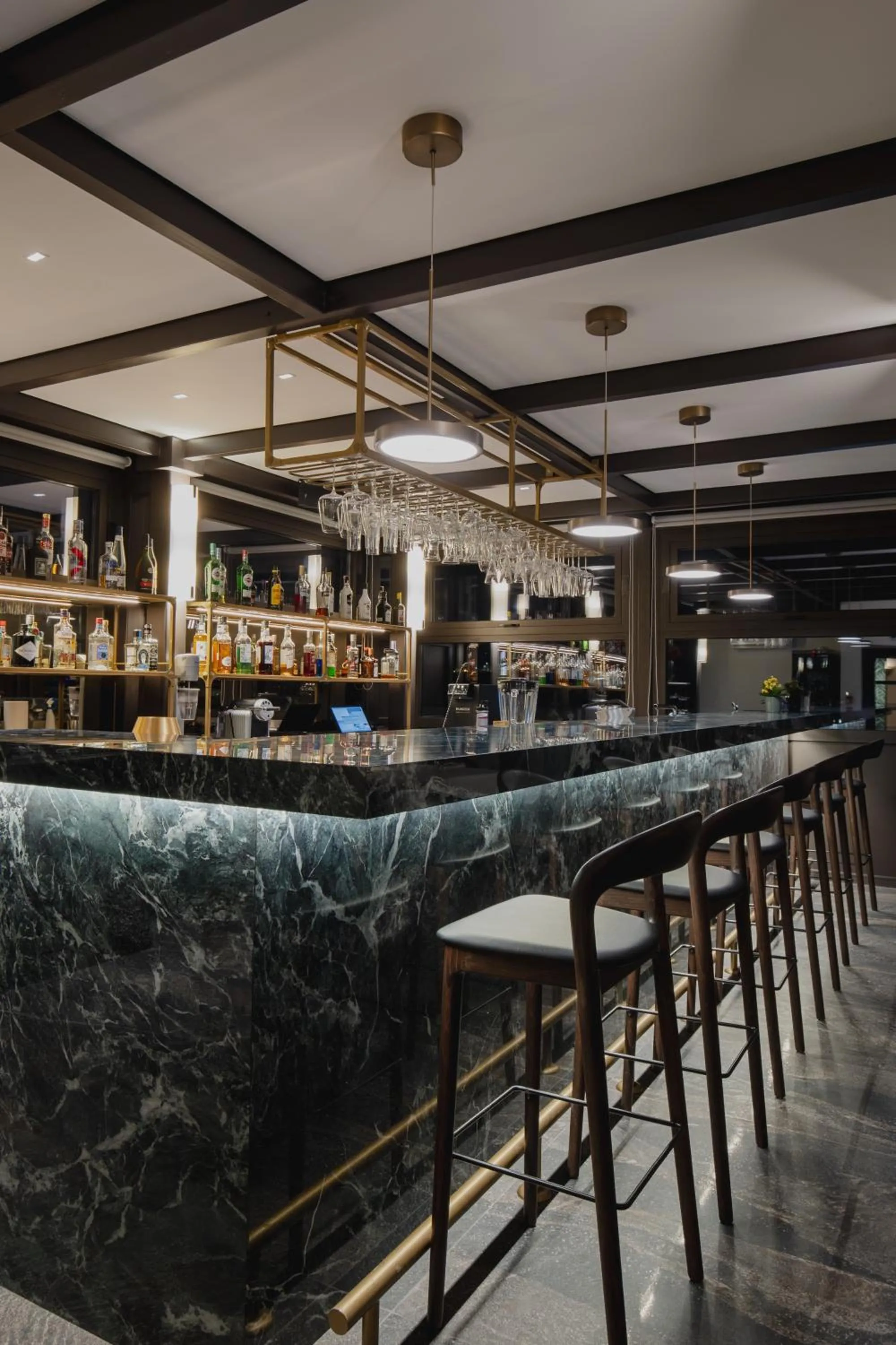 Restaurant/places to eat in Hera Hotel