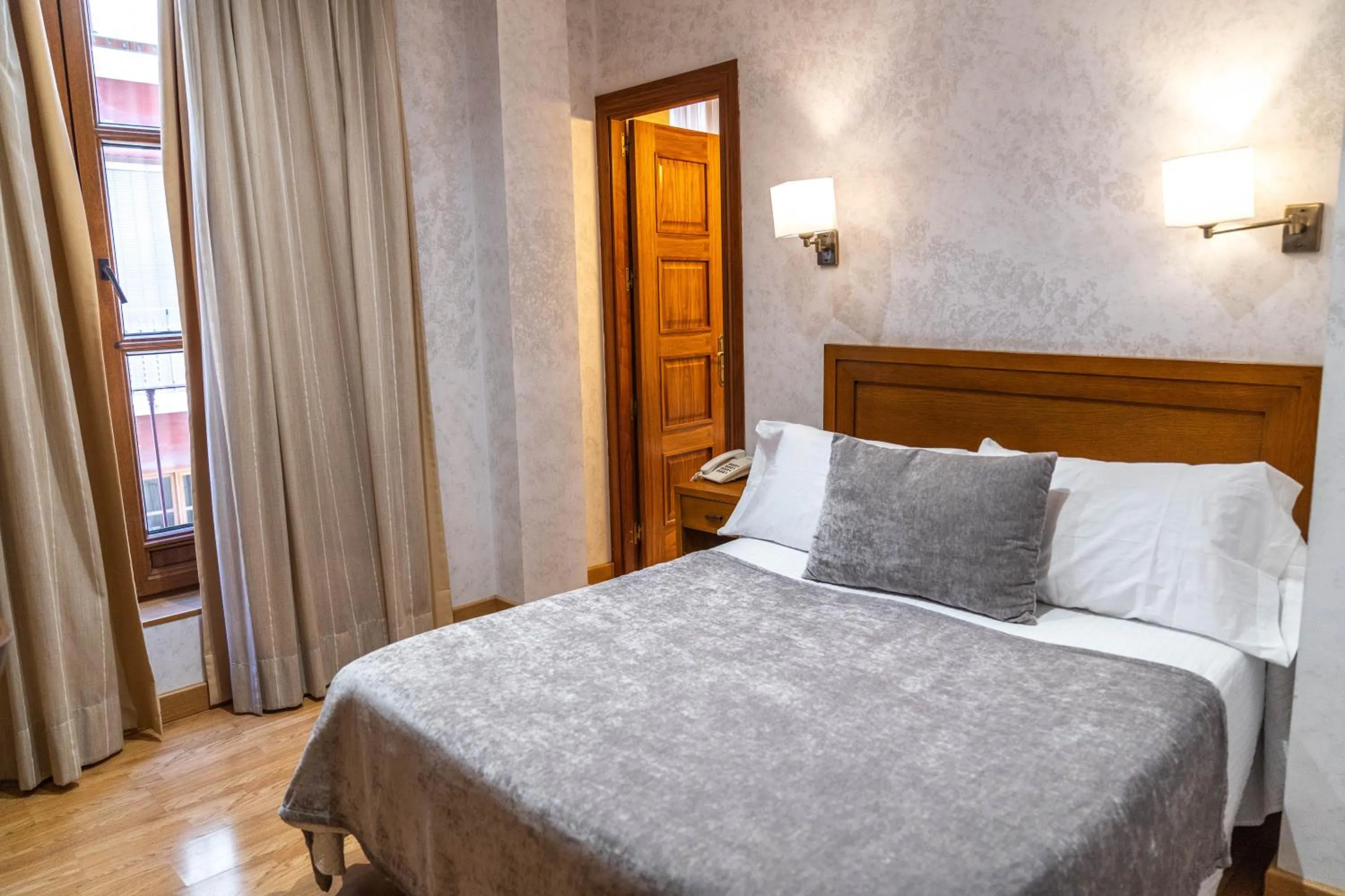 Photo of the whole room, Bed in Hotel Granada Centro