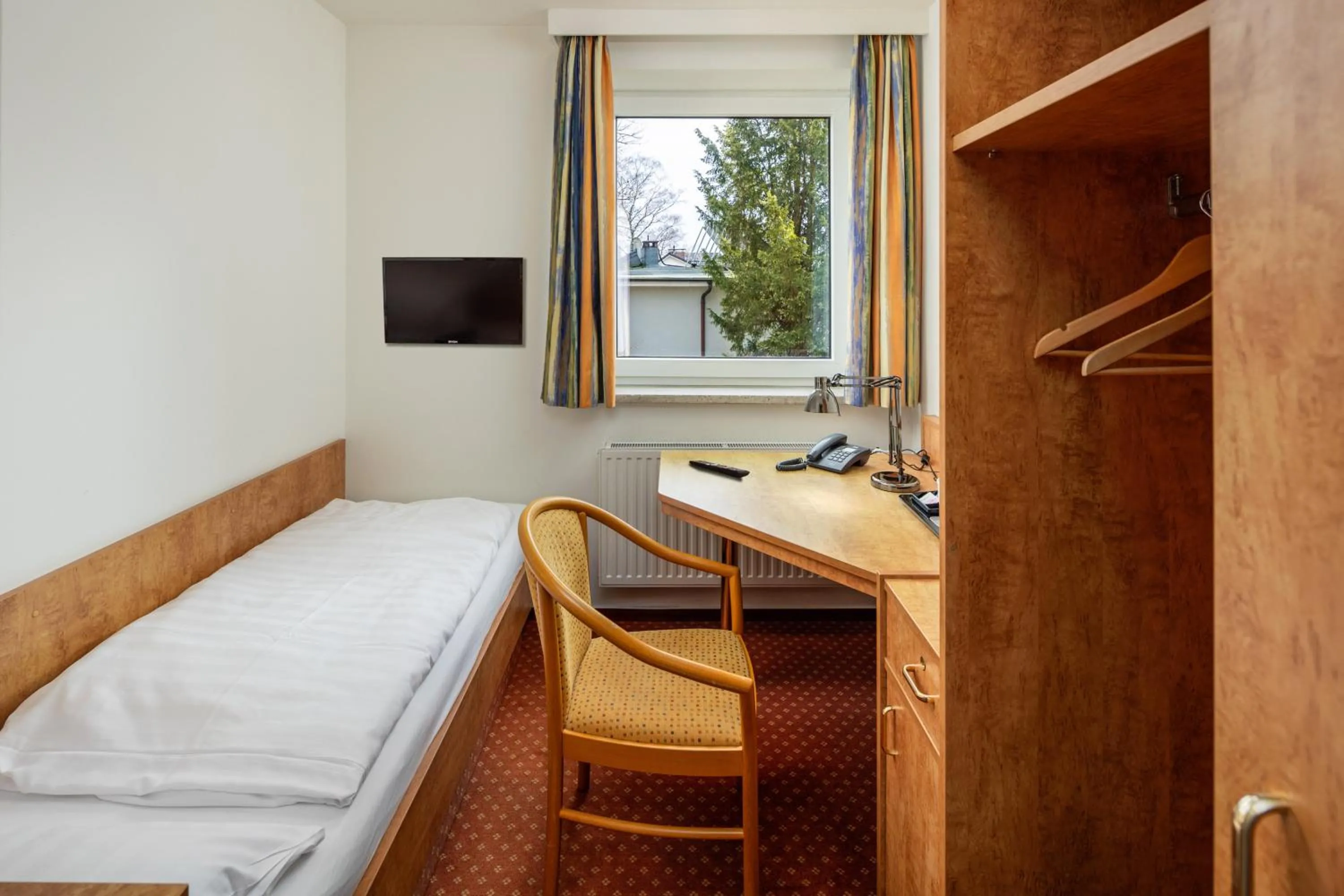 Photo of the whole room, Bed in Academy Lodge Boardinghouse