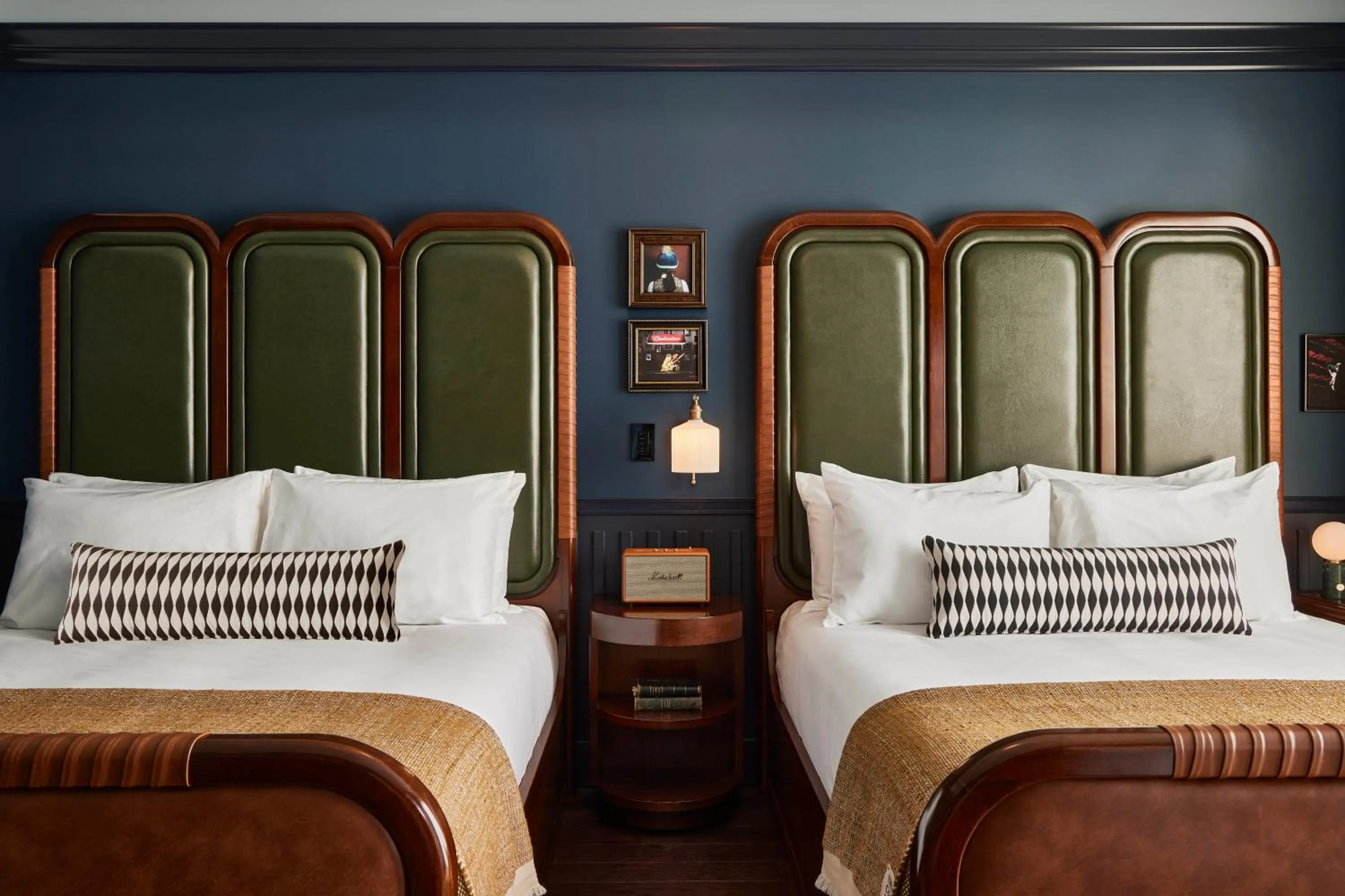 Bed in The Manchester Hotel