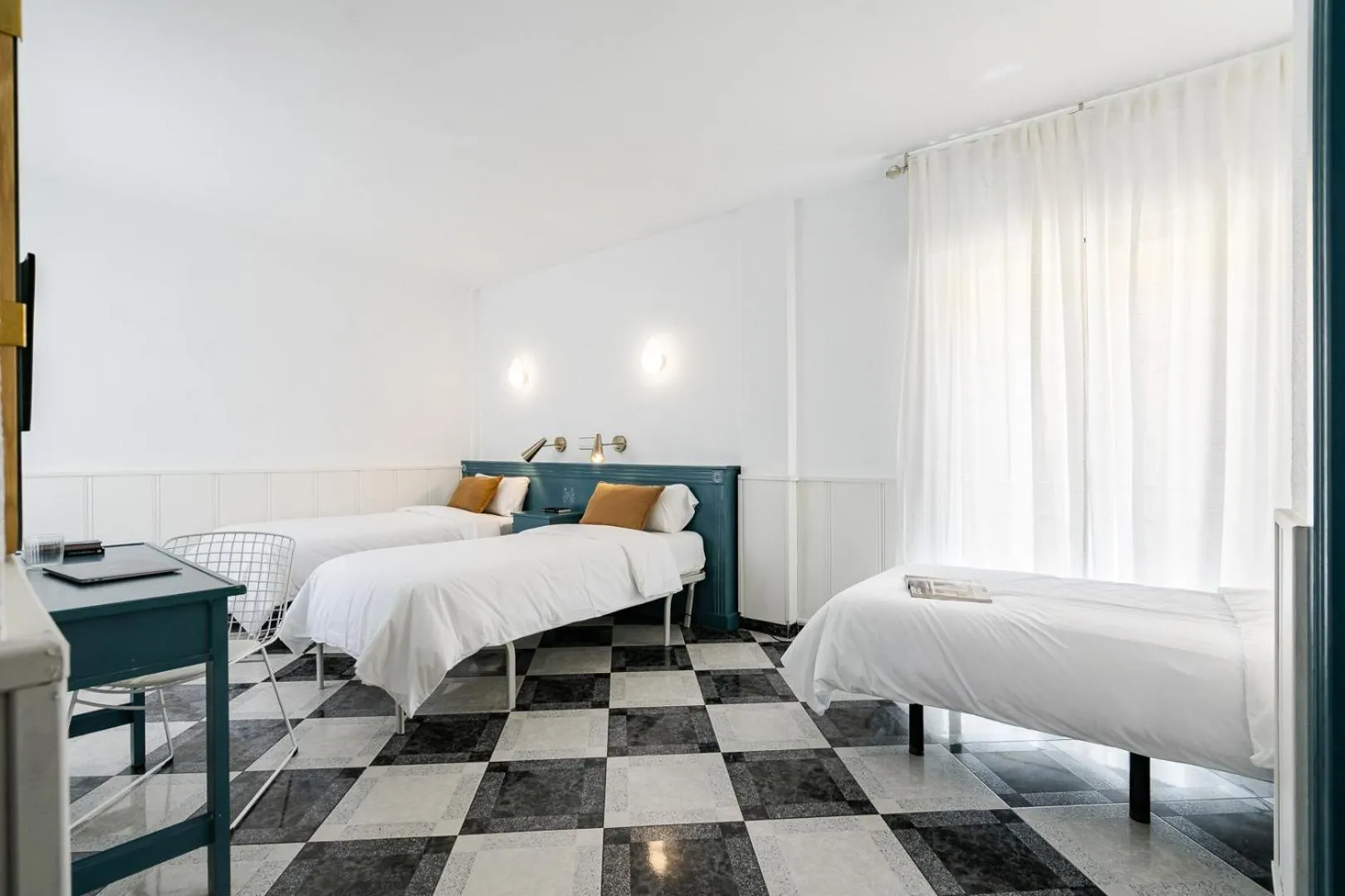 Bedroom, Bed in Hotel Agur