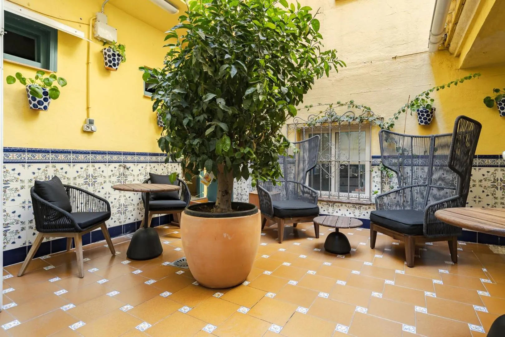 Patio in Hotel Agur