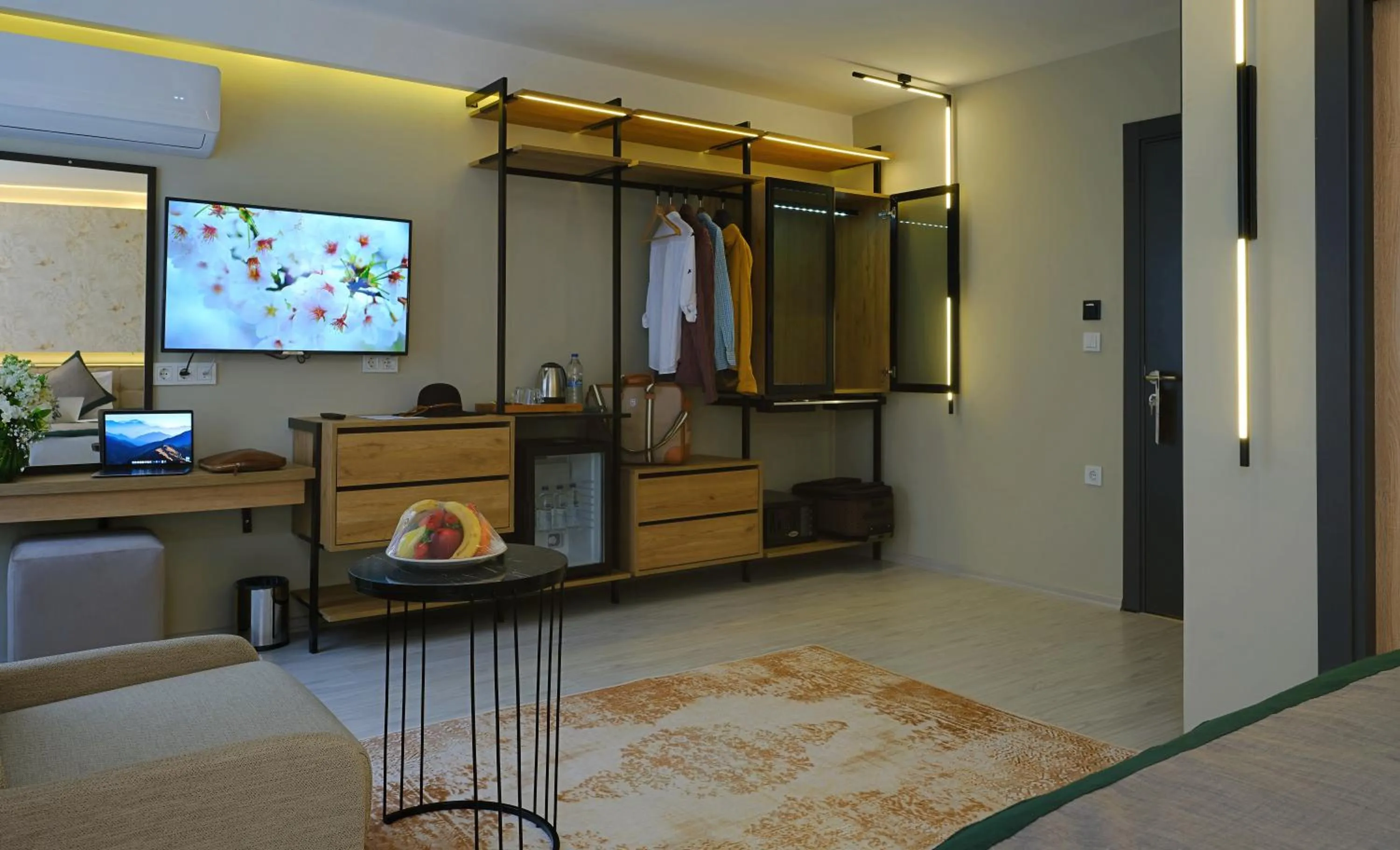 Photo of the whole room in Casa De Port Hotel İstanbul