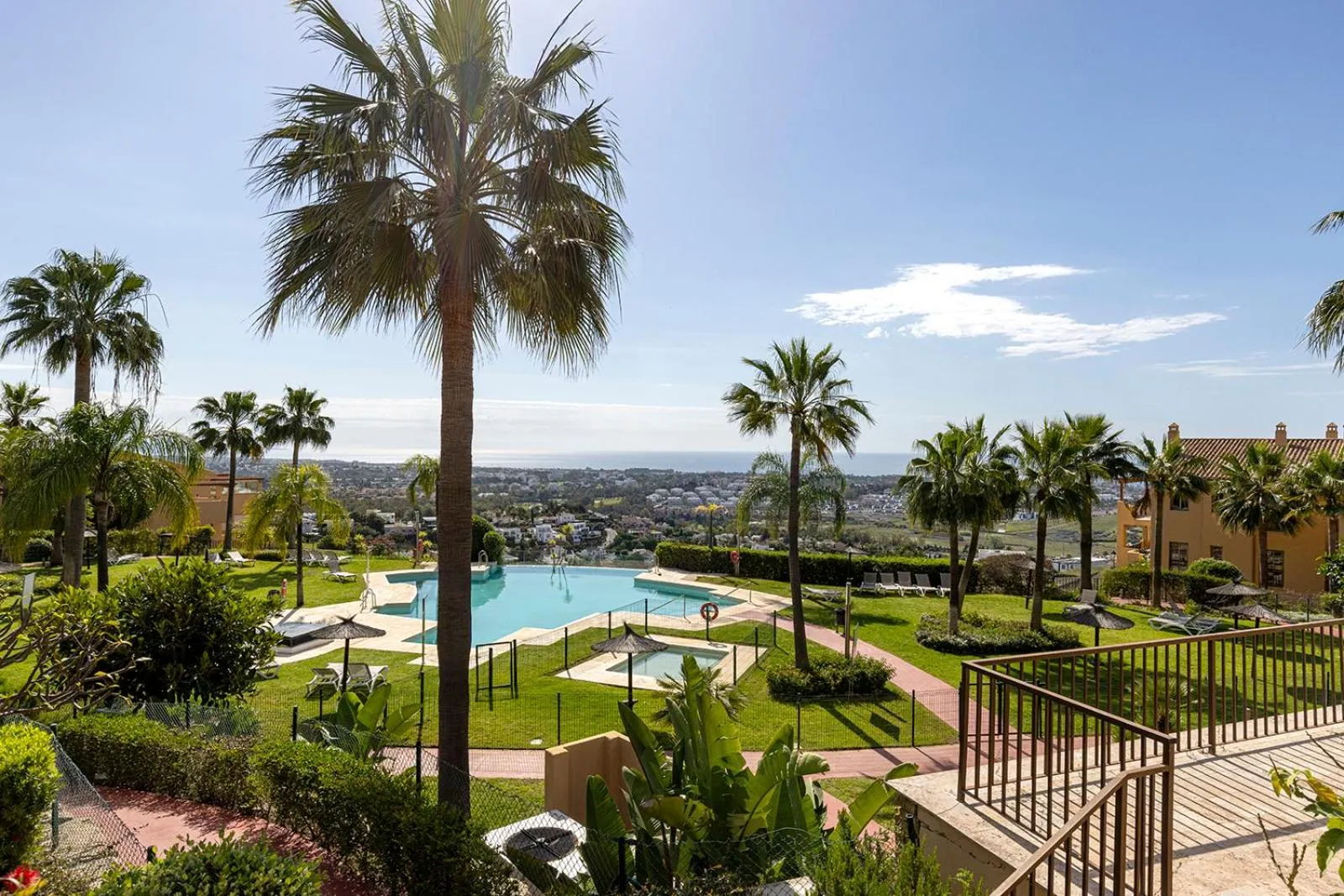 Swimming pool in Quartiers Marbella Golden Penthouse