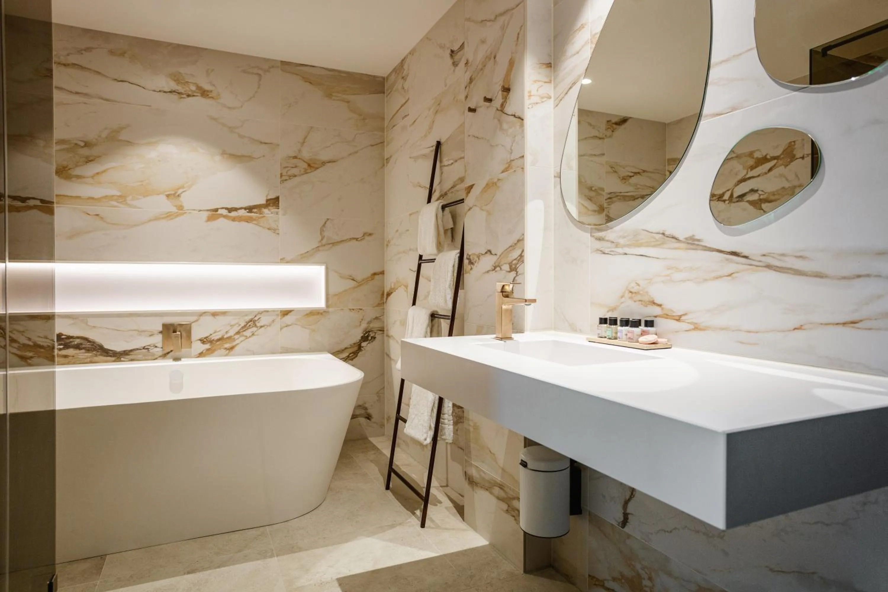 Bathroom in Van der Valk Hotel Eindhoven-Best