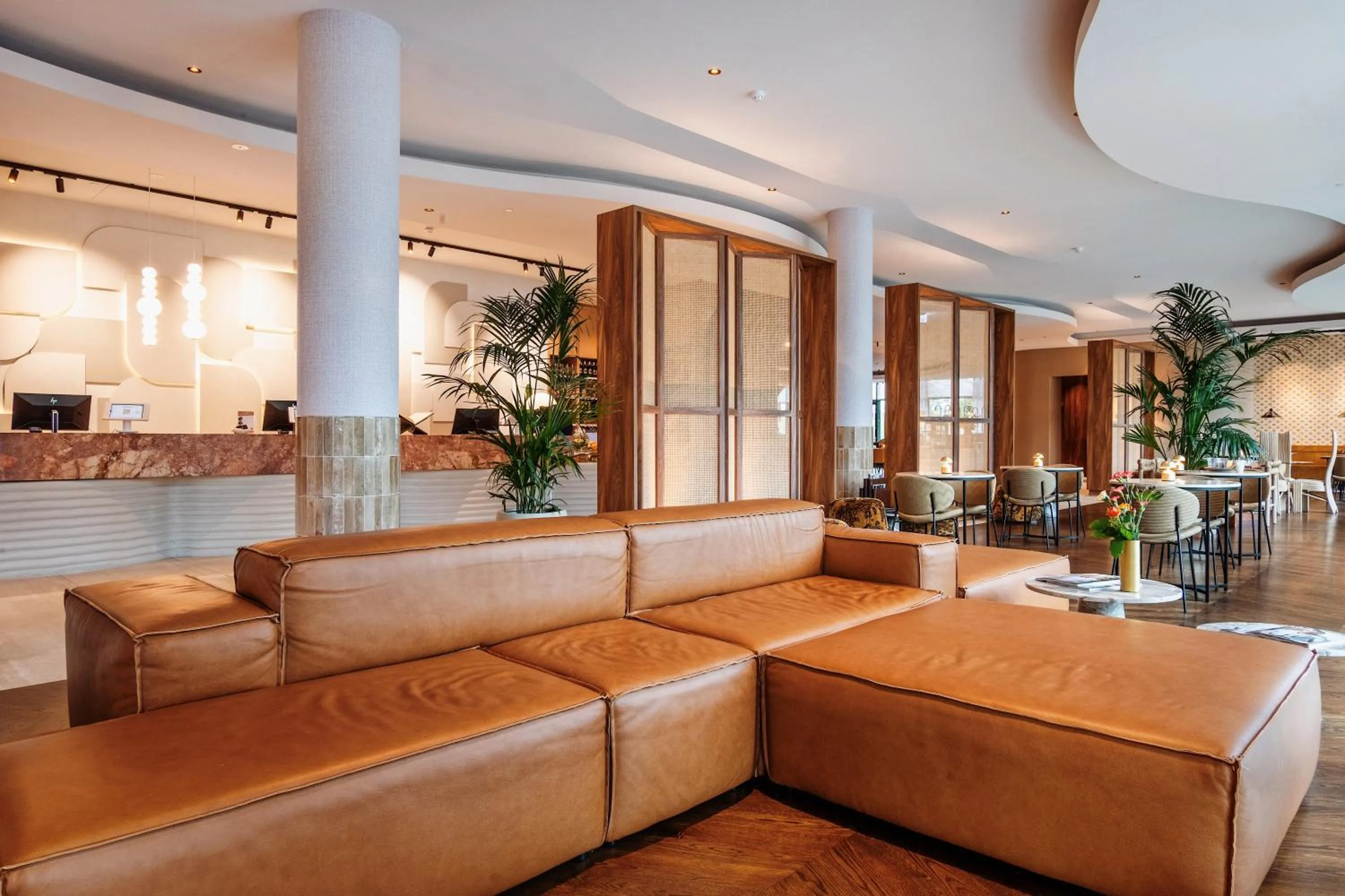 Lobby or reception in Van der Valk Hotel Eindhoven-Best