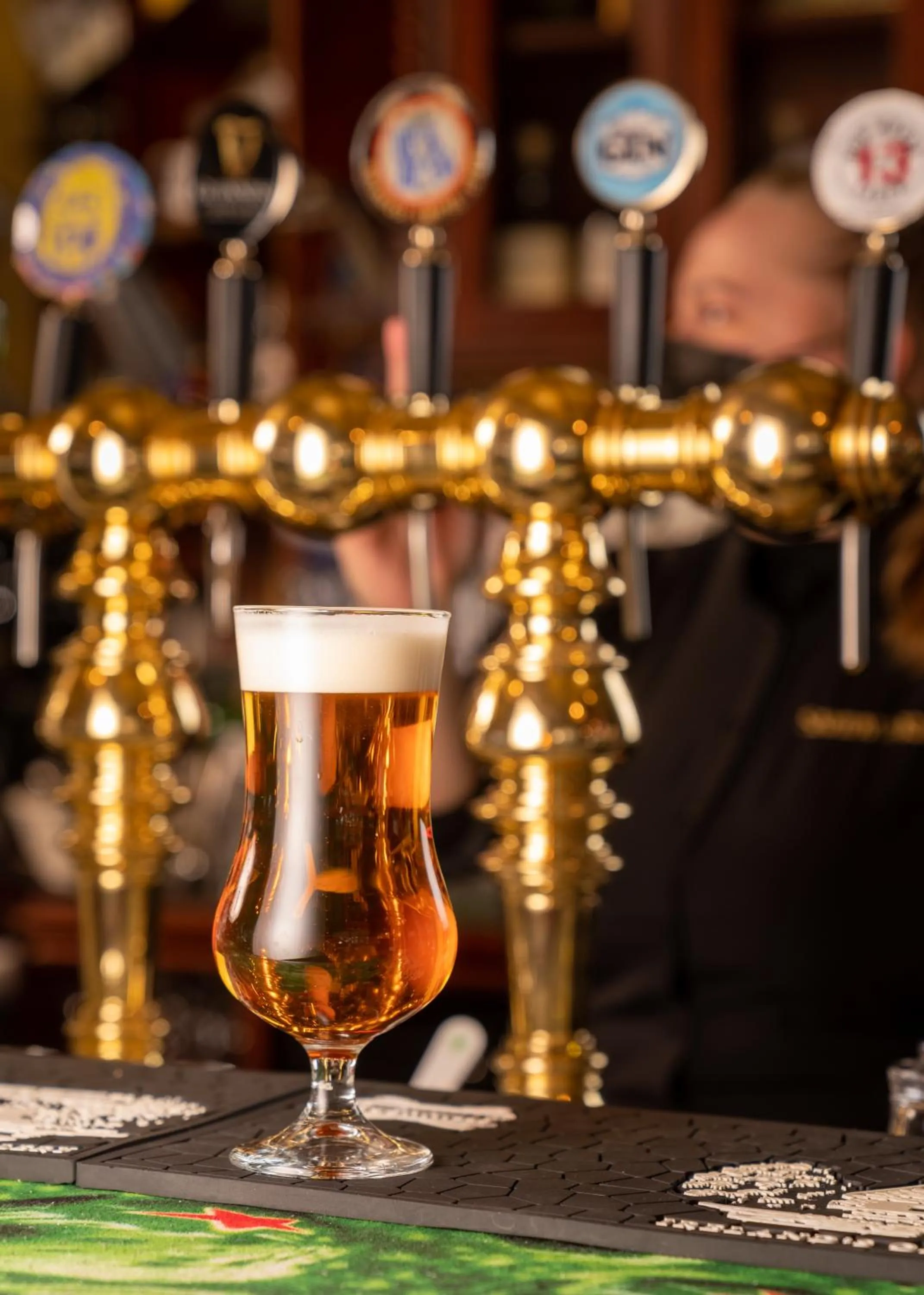 Drinks in Sandy Kelt - Irish House Apartments