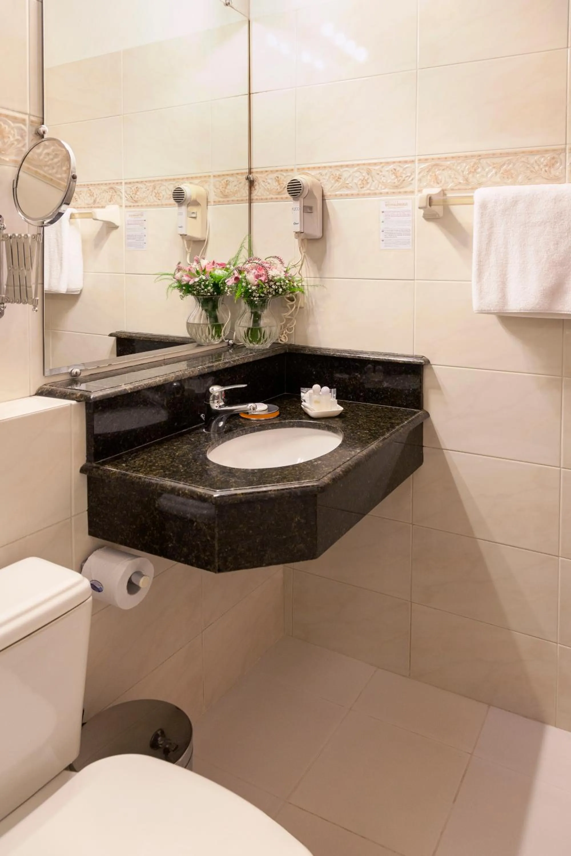 Bathroom in Hotel Westfalenhaus