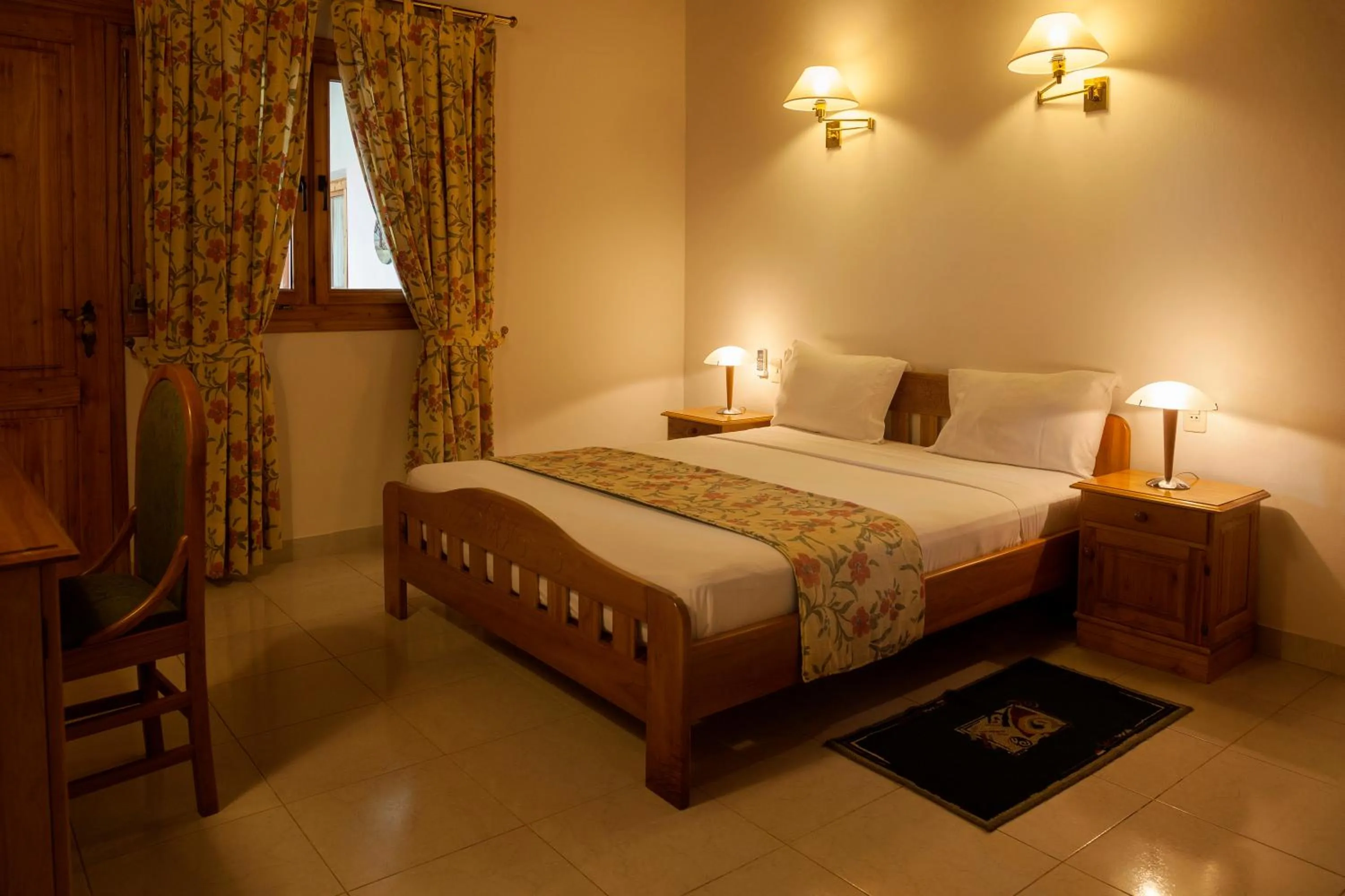 Bedroom, Bed in Hotel Westfalenhaus