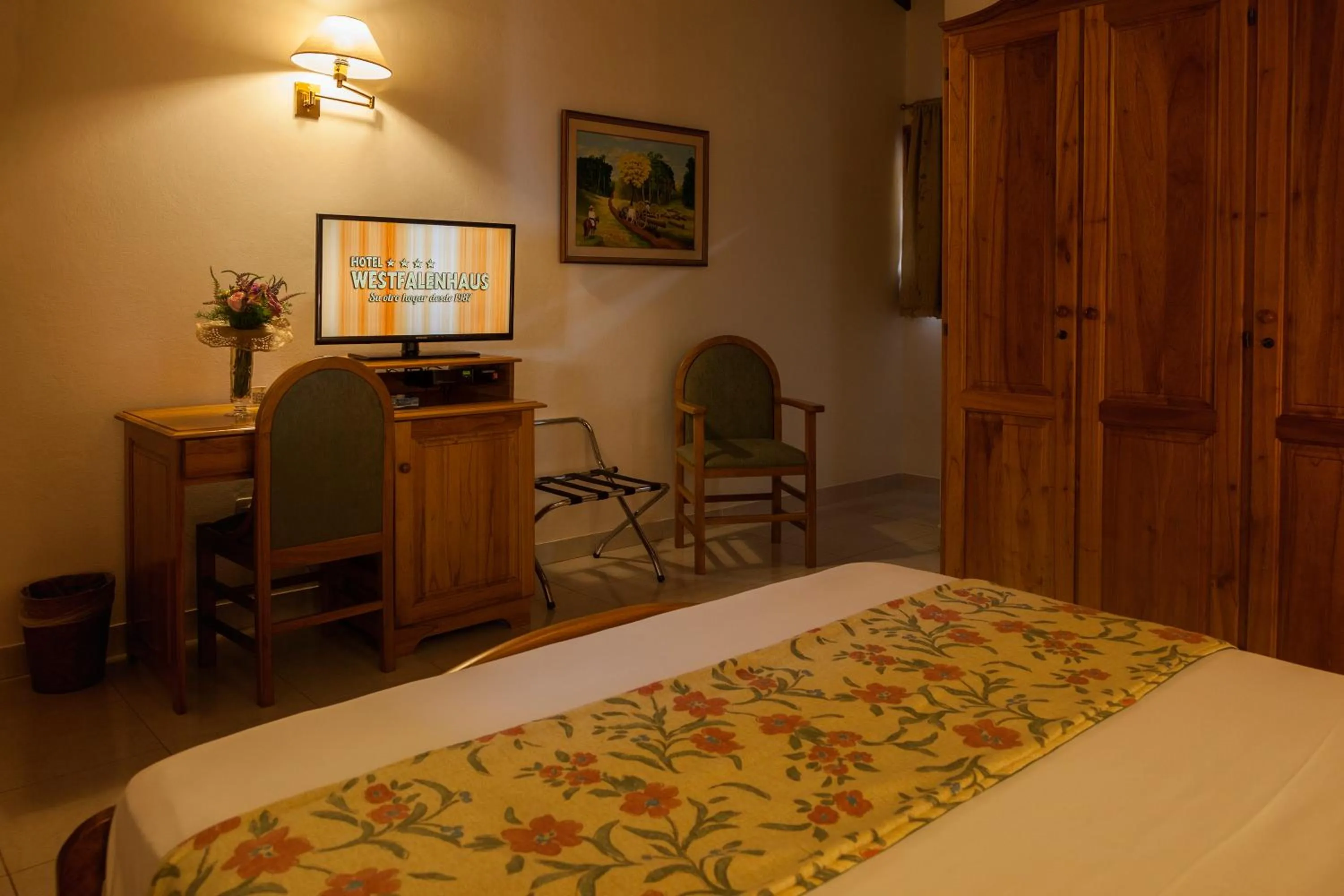 Bedroom, Bed in Hotel Westfalenhaus