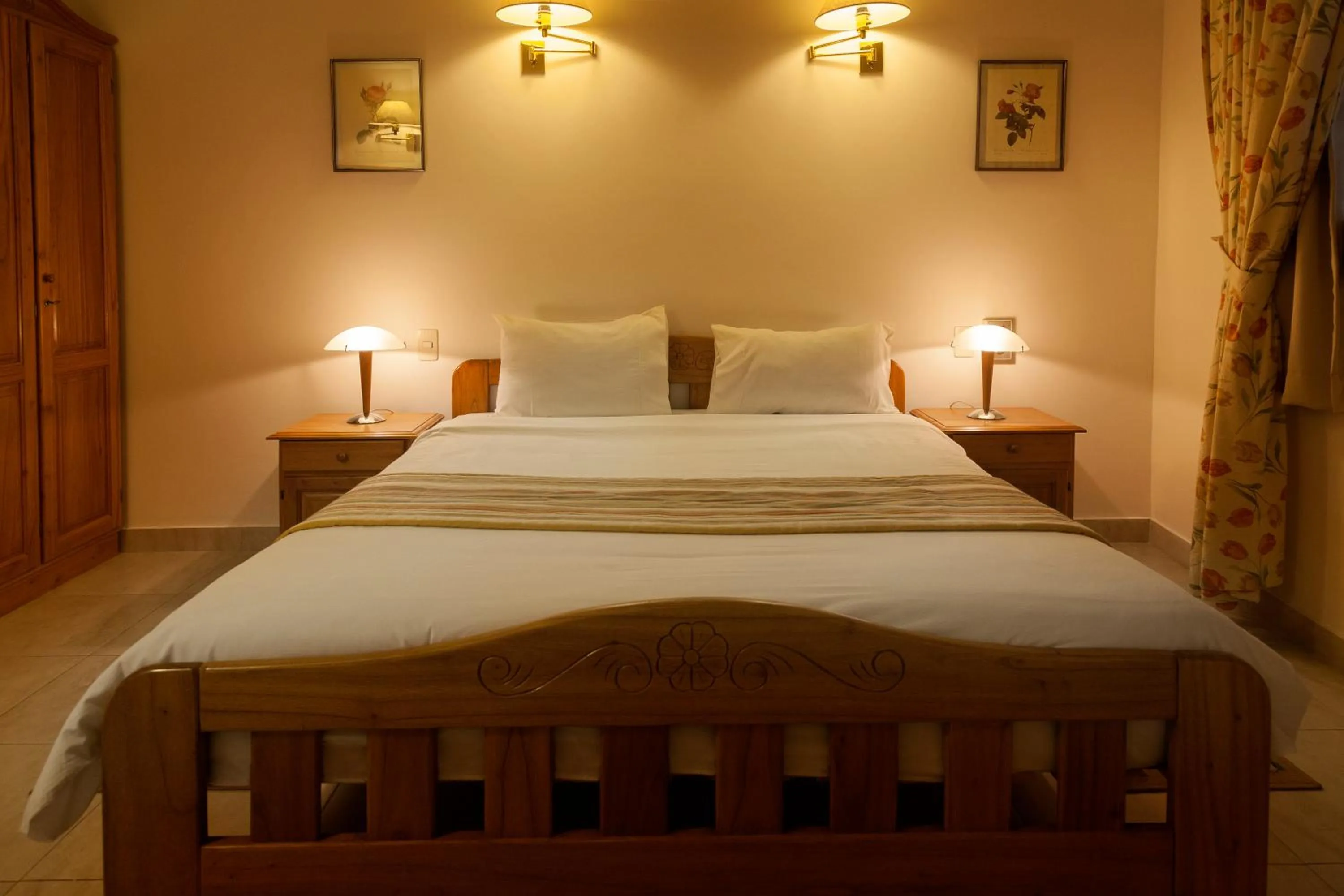 Bedroom, Bed in Hotel Westfalenhaus