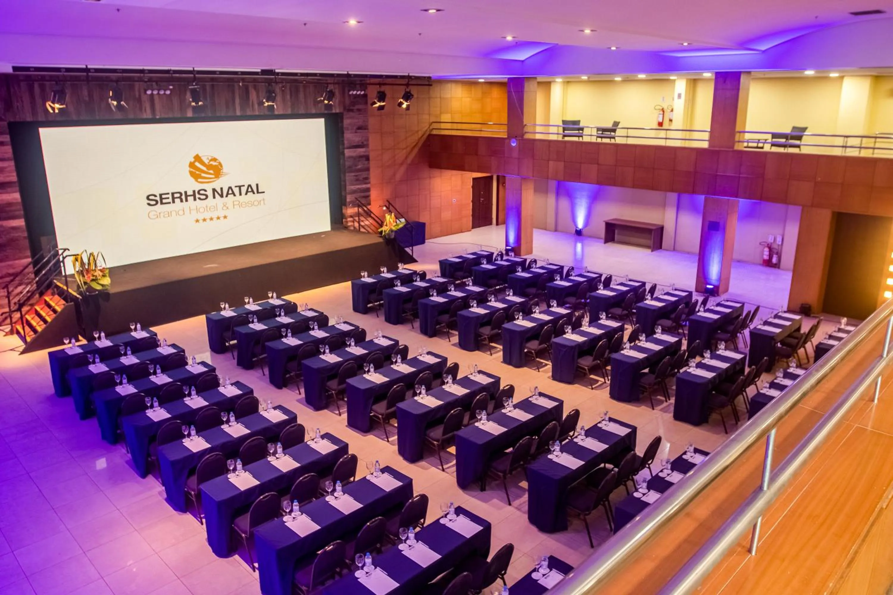 TV and multimedia in SERHS Experience Suítes