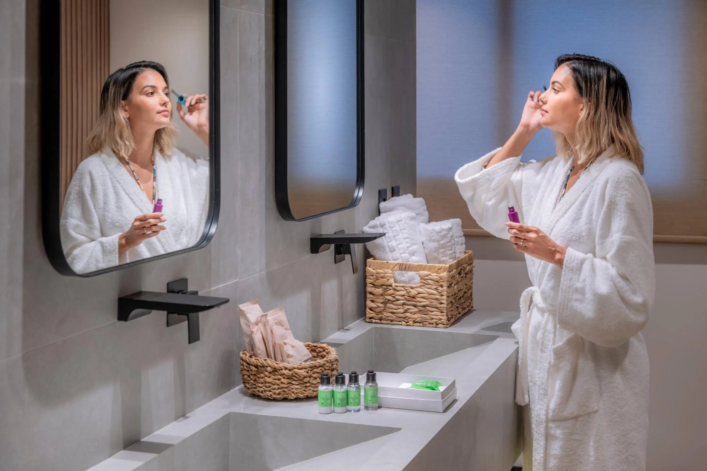 Bathroom in SERHS Experience Suítes