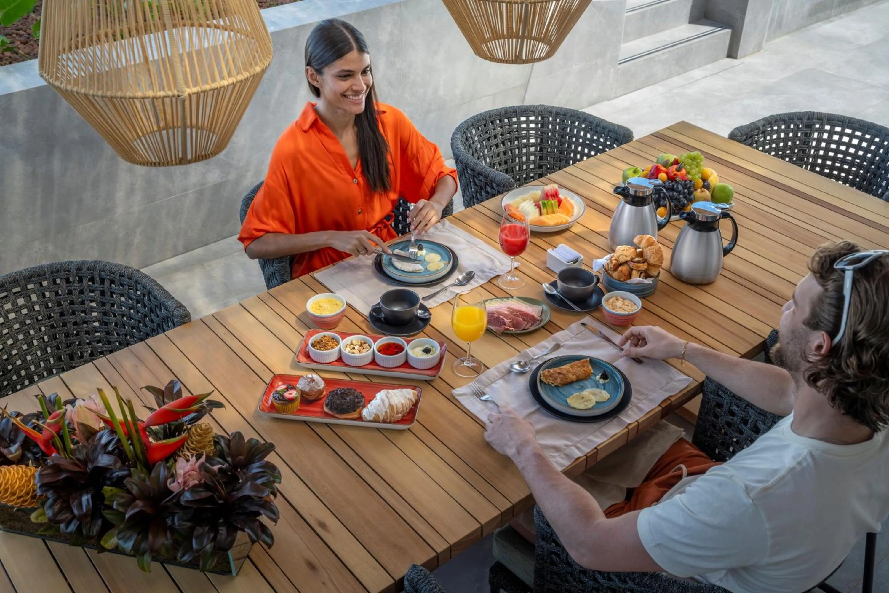 Food in SERHS Experience Suítes