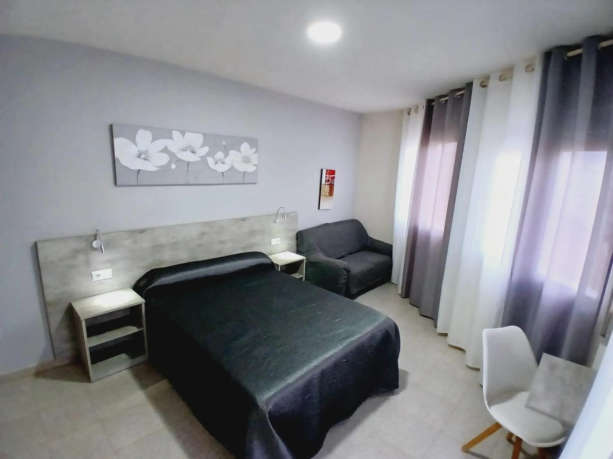 Photo of the whole room, Bed in Hotel Congra