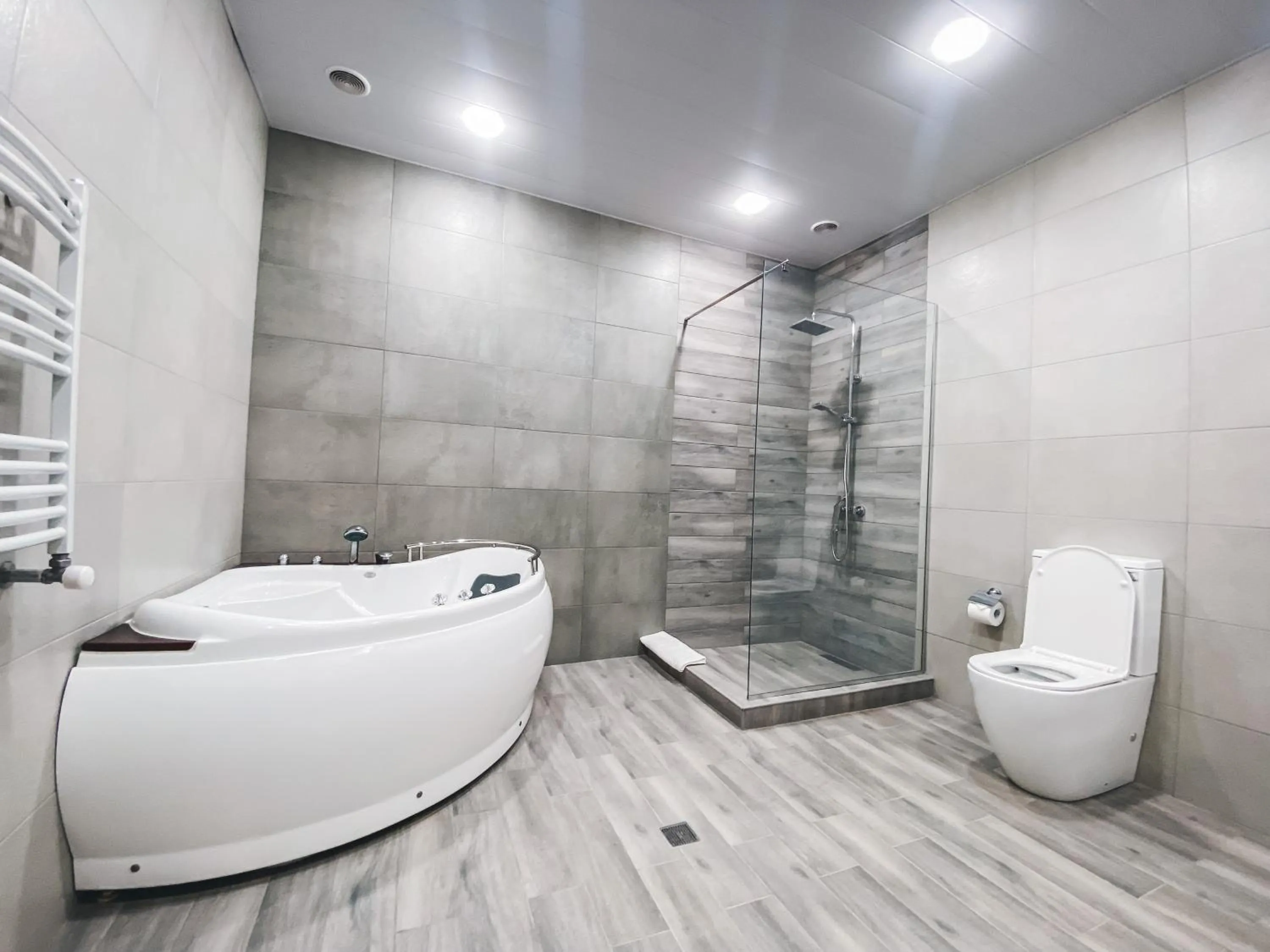 Shower in Aspar Boutique Hotel