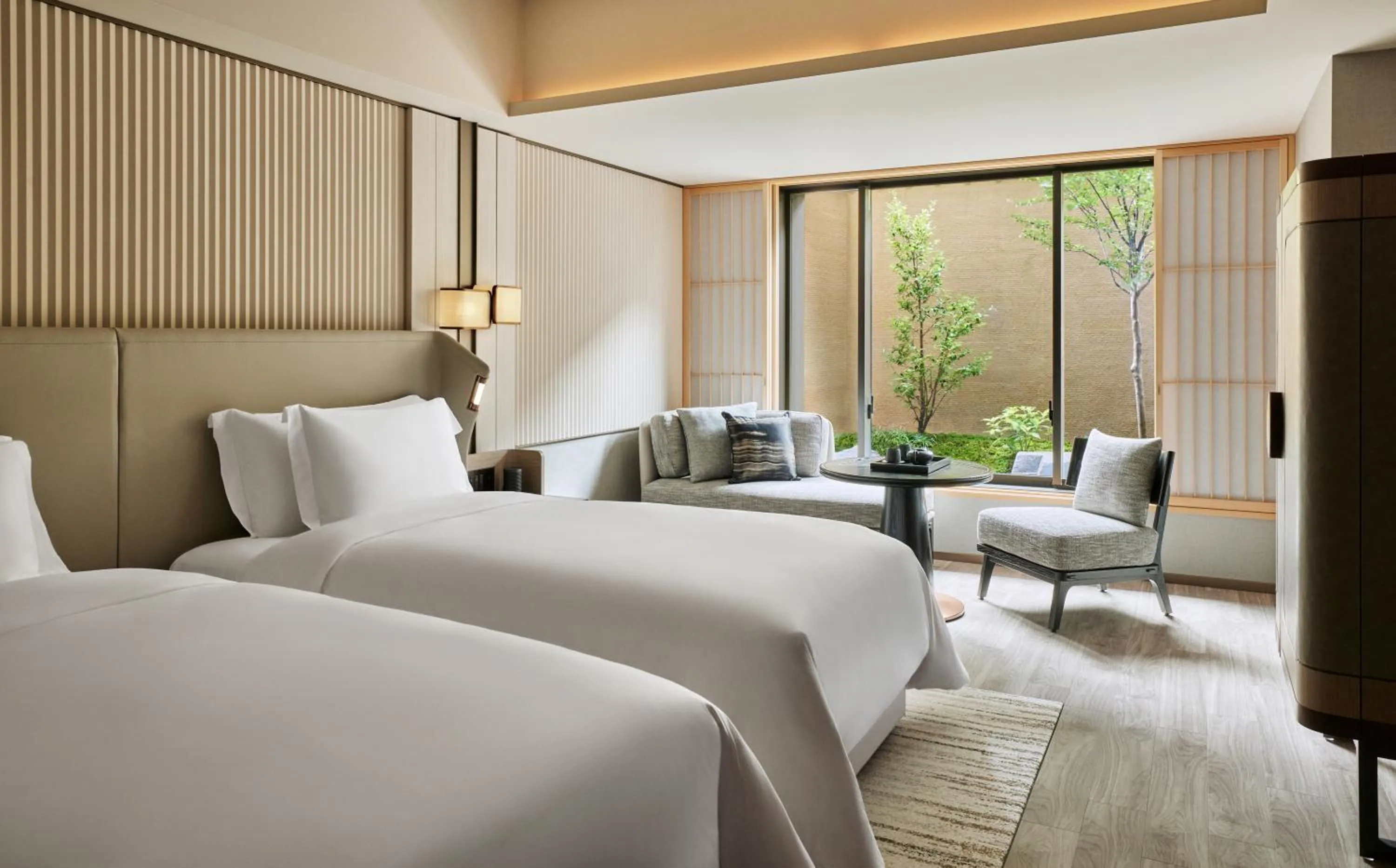 Bed in Dusit Thani Kyoto