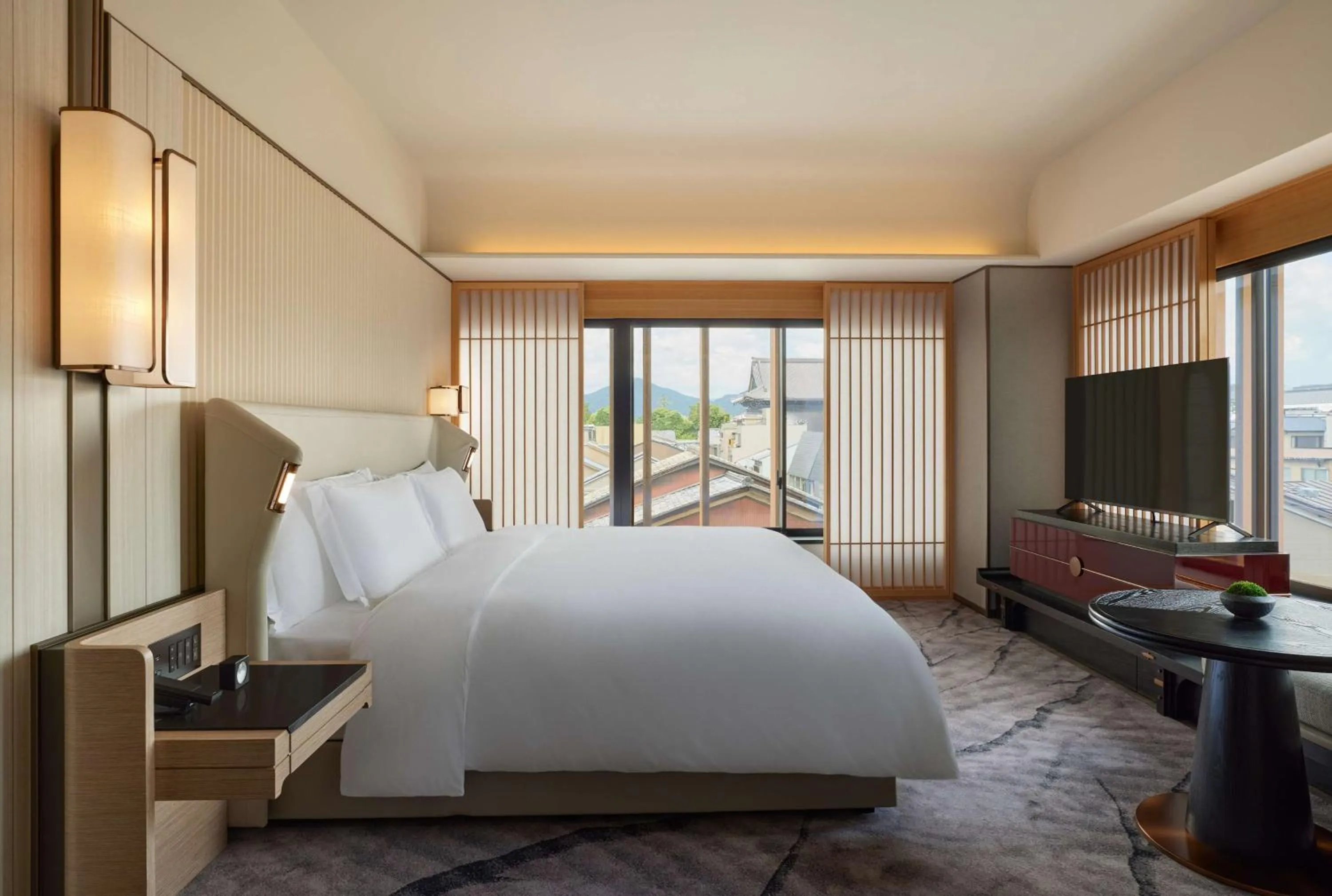 Photo of the whole room, Bed in Dusit Thani Kyoto