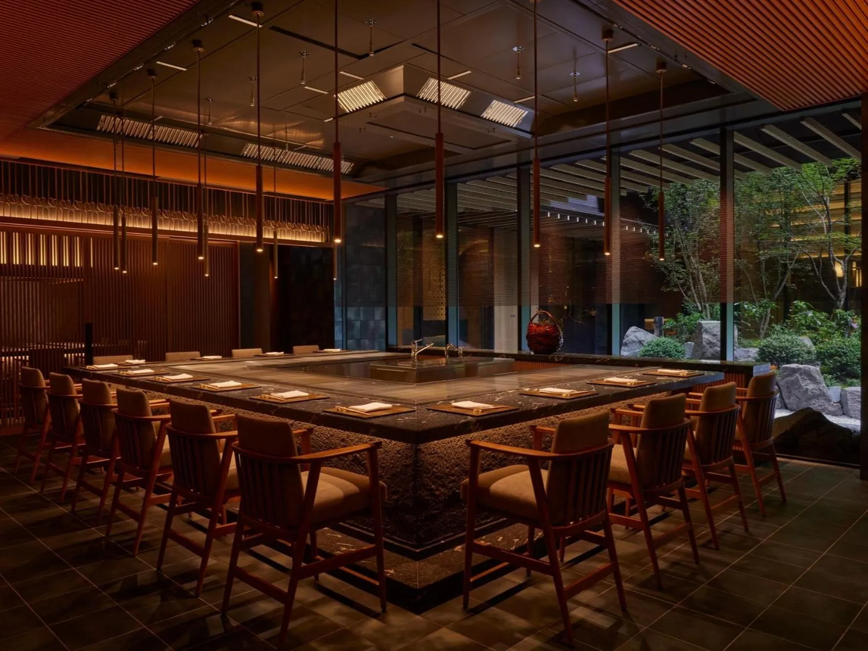 Restaurant/places to eat in Dusit Thani Kyoto