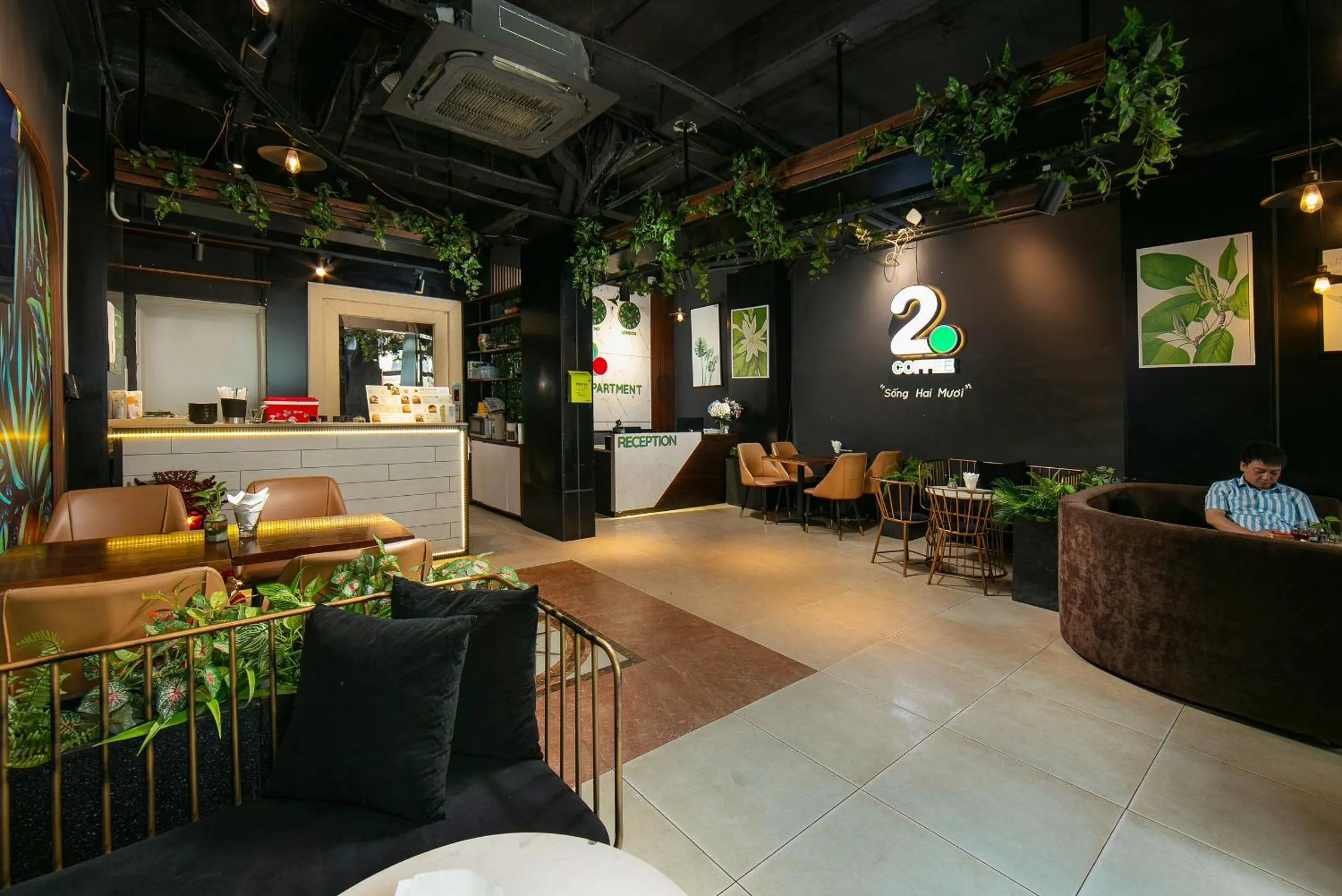 Lobby or reception in Hai Mươi Hotel & Apartment