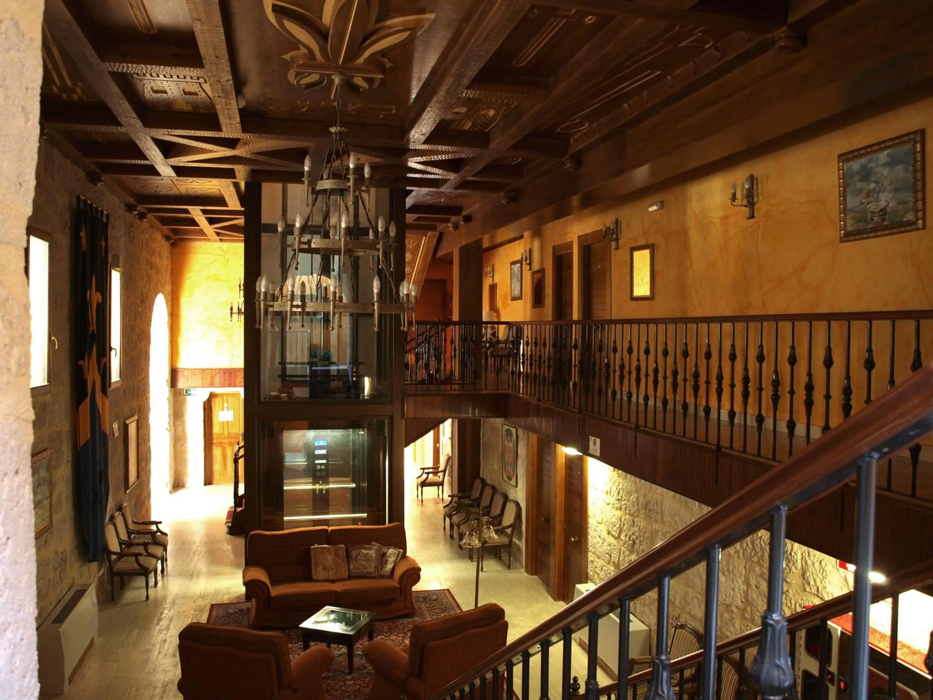 Library in Señorio de Olmillos