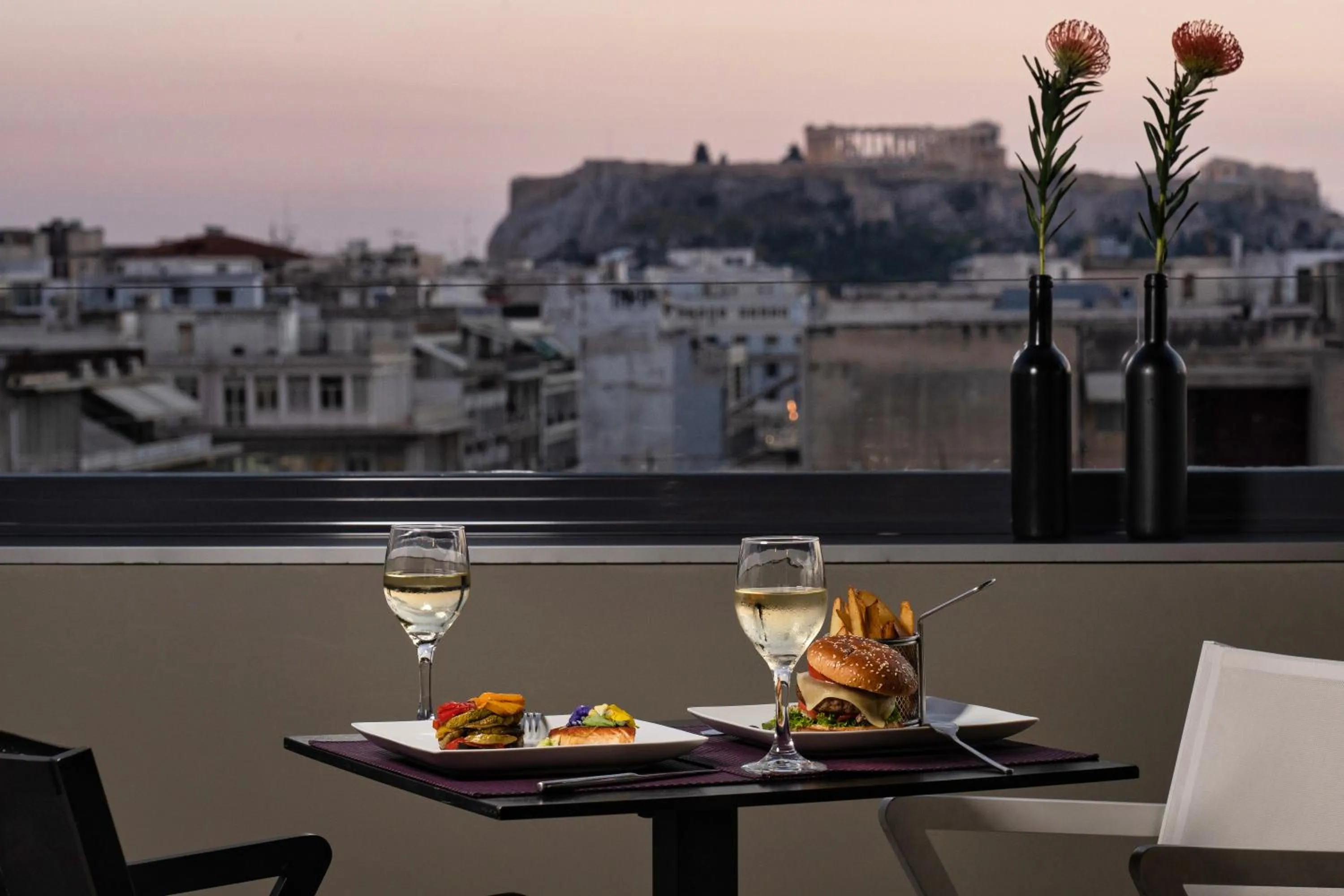 Restaurant/places to eat in Polis Grand Hotel