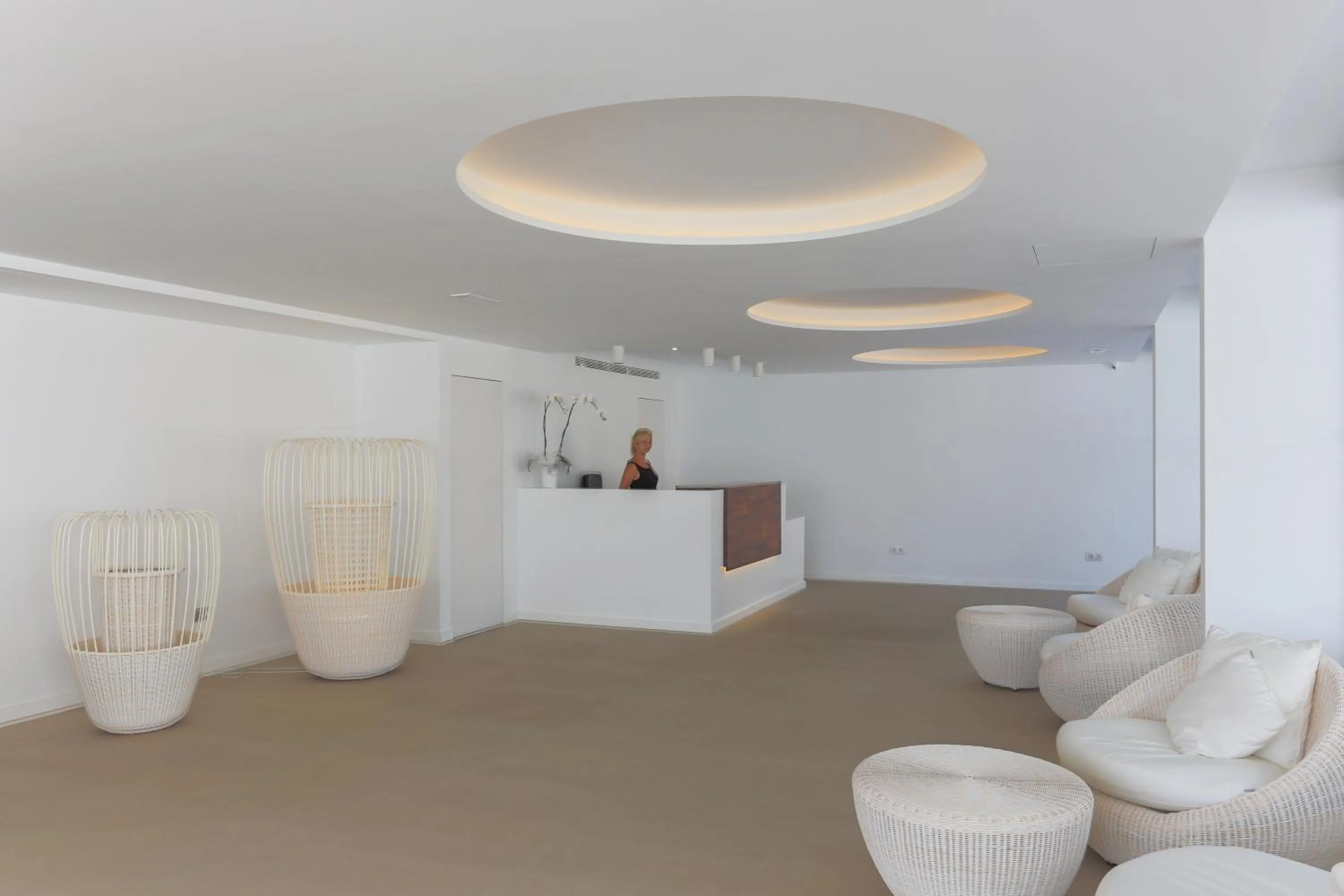 White Apartments - Adults Only