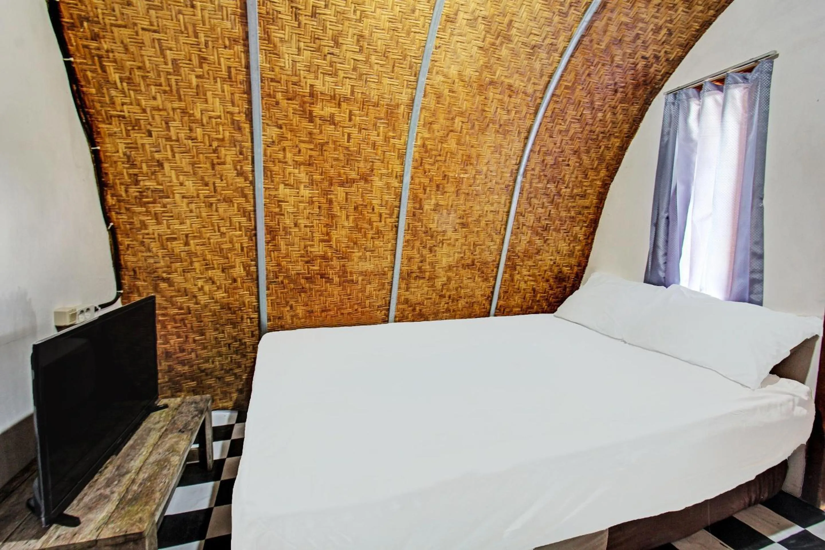 Bedroom, Bed in Hotel O Samalas Syariah Homestay Near SDN TANAK BEAK