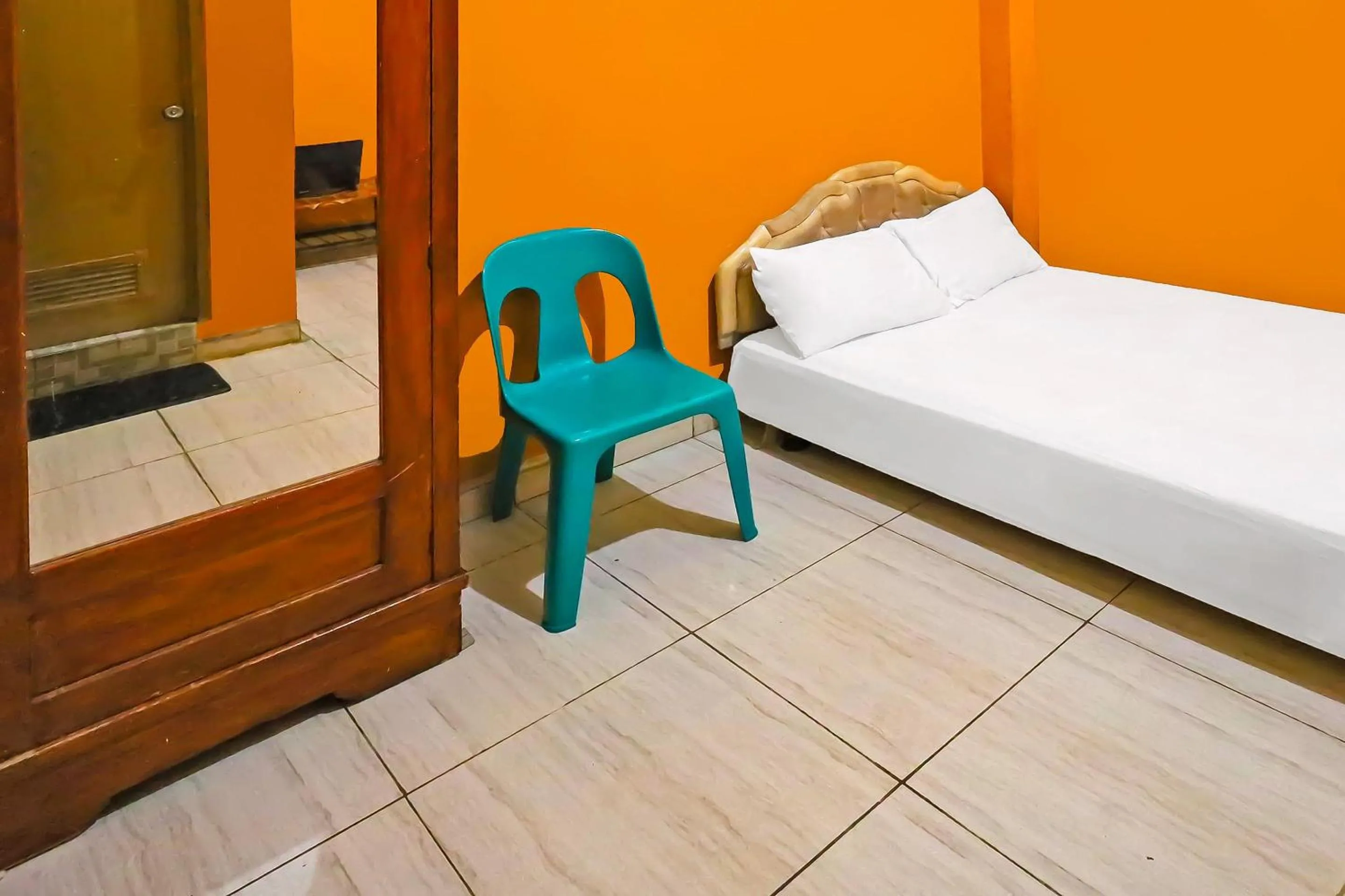 Bedroom, Bed in Hotel O Pondokan Tali Super