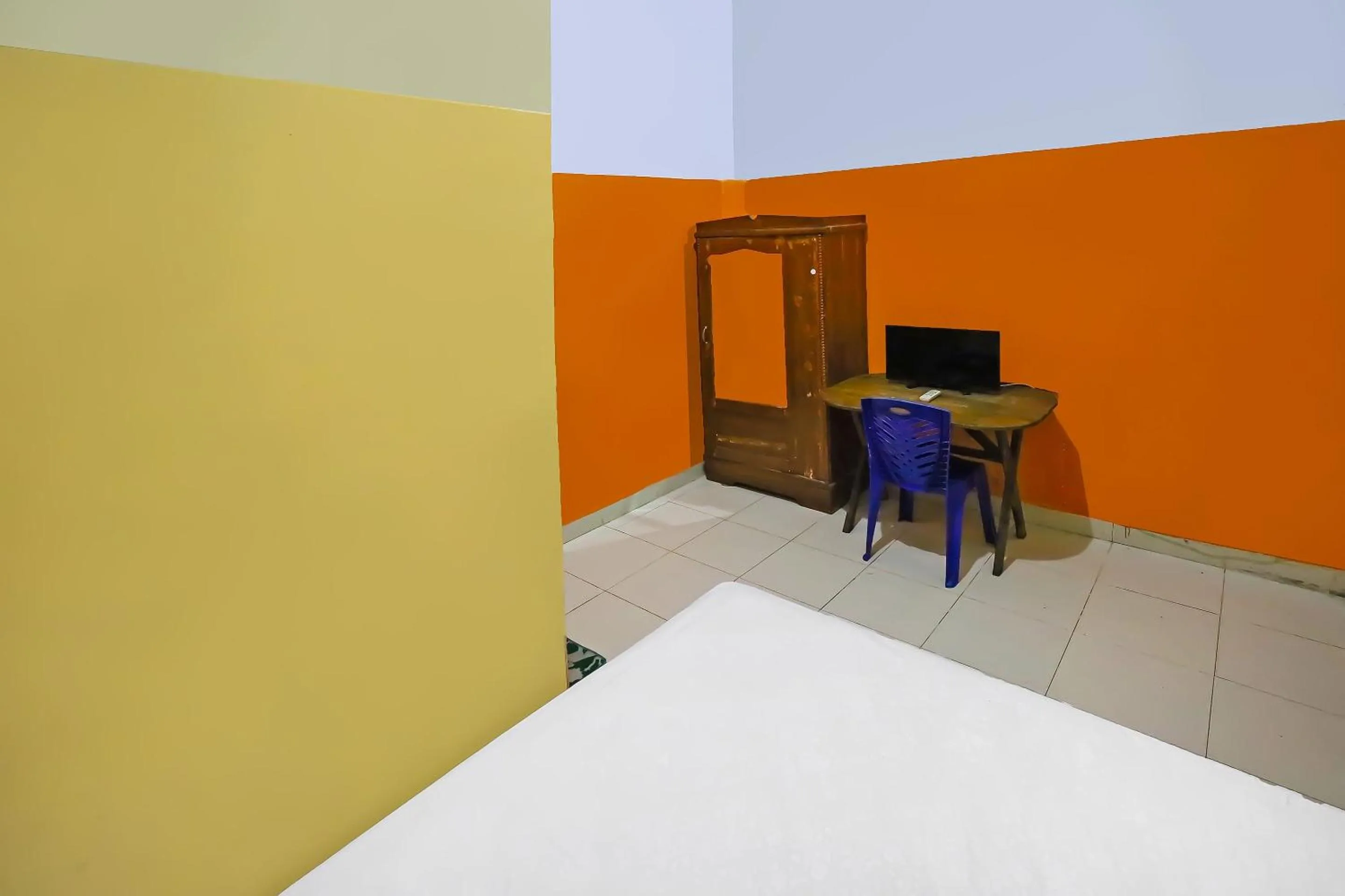 Bedroom in Hotel O Pondokan Tali Super