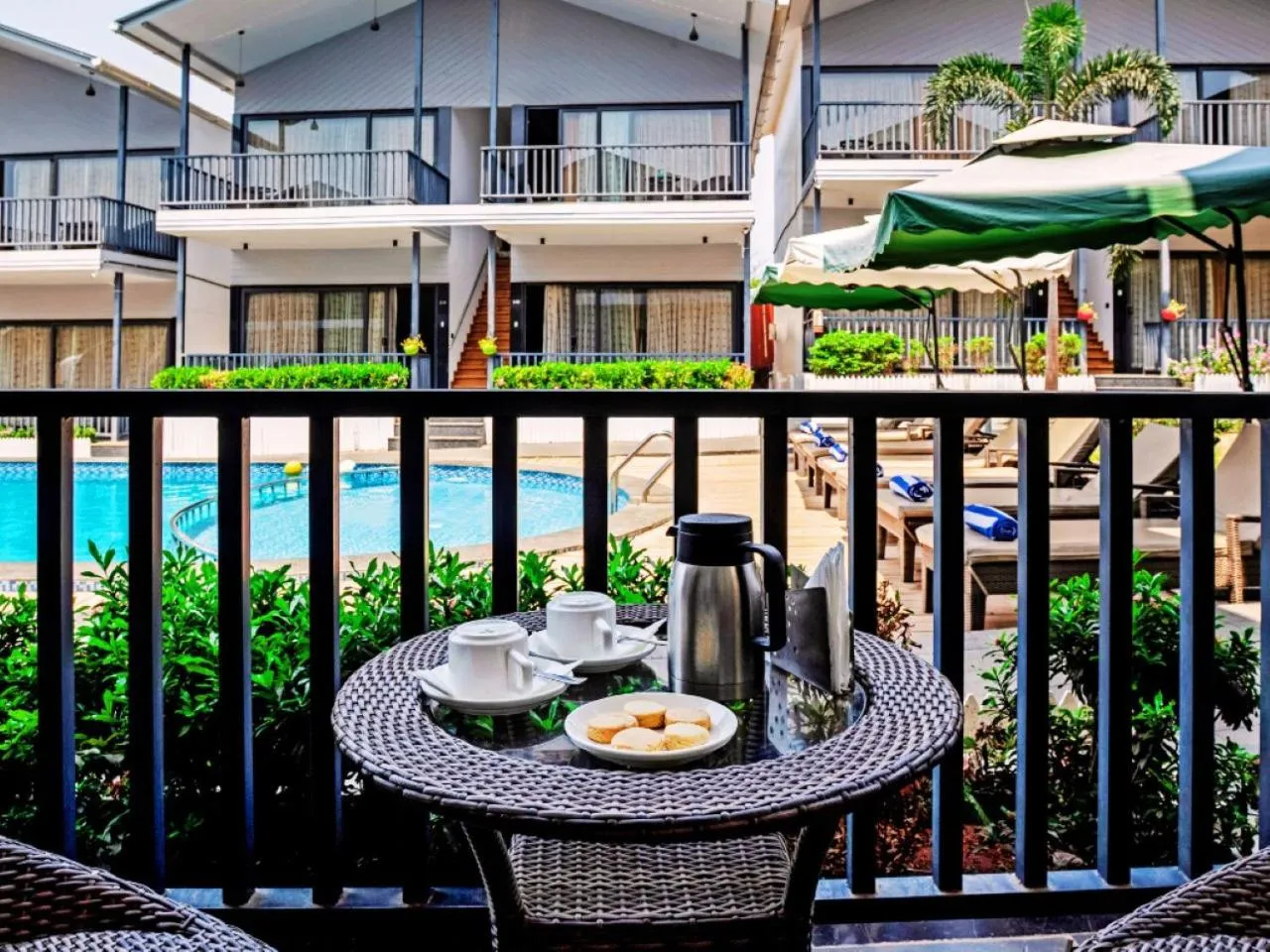 Swimming pool in Dallas Beach Resorts Ashvem Beach