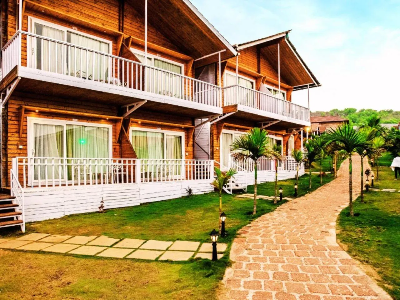 Property building in Dallas Beach Resorts Ashvem Beach