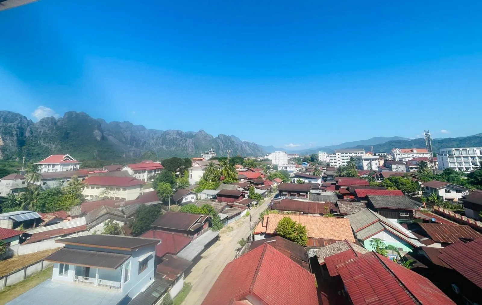 VANG VIENG TOPVIEW HOTEL