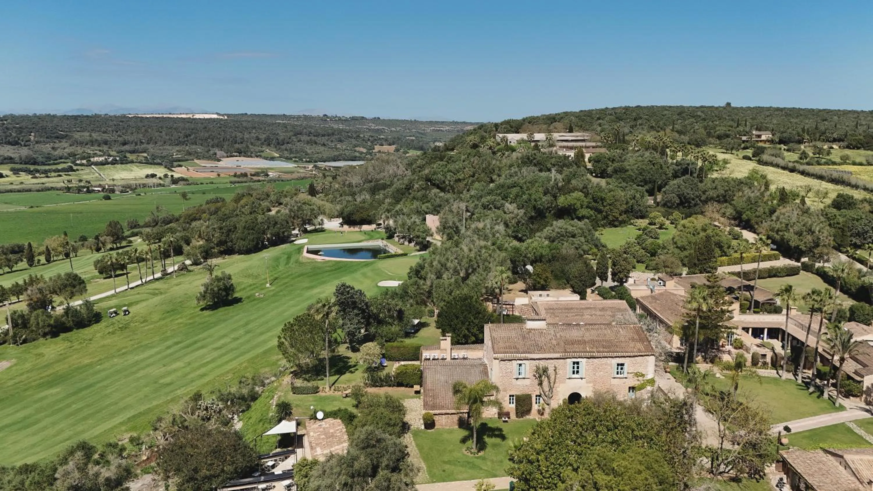 Property building in Reserva Rotana Golf Resort